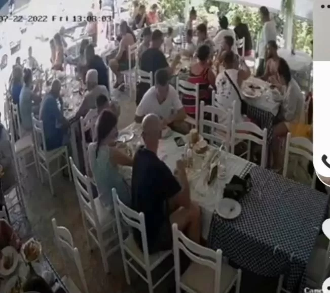 Restaurant/Places to Eat in Anxhelos Hotel