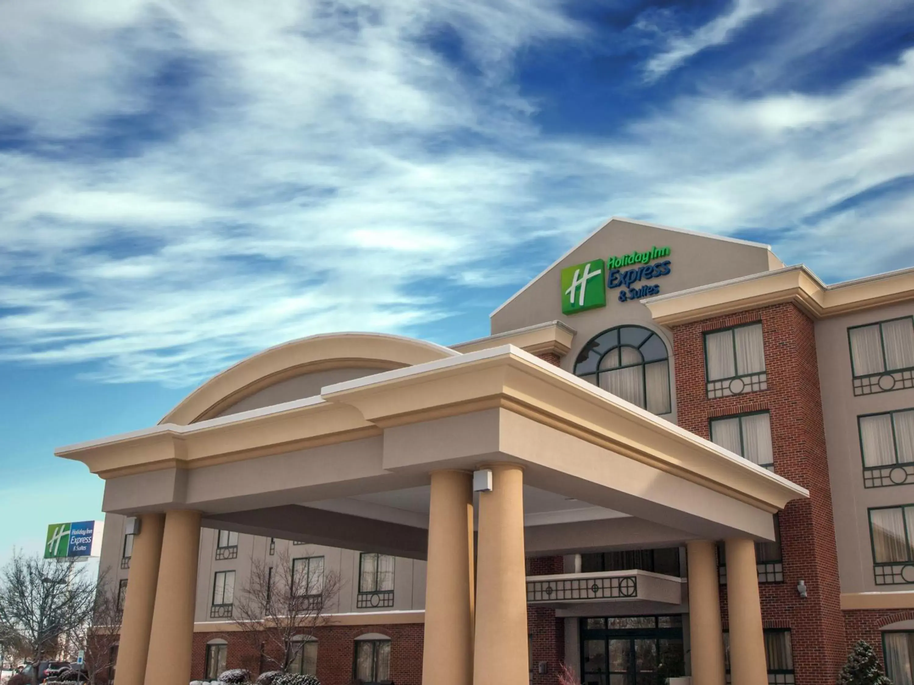 Property Building in Holiday Inn Express & Suites Buffalo Airport, an IHG Hotel