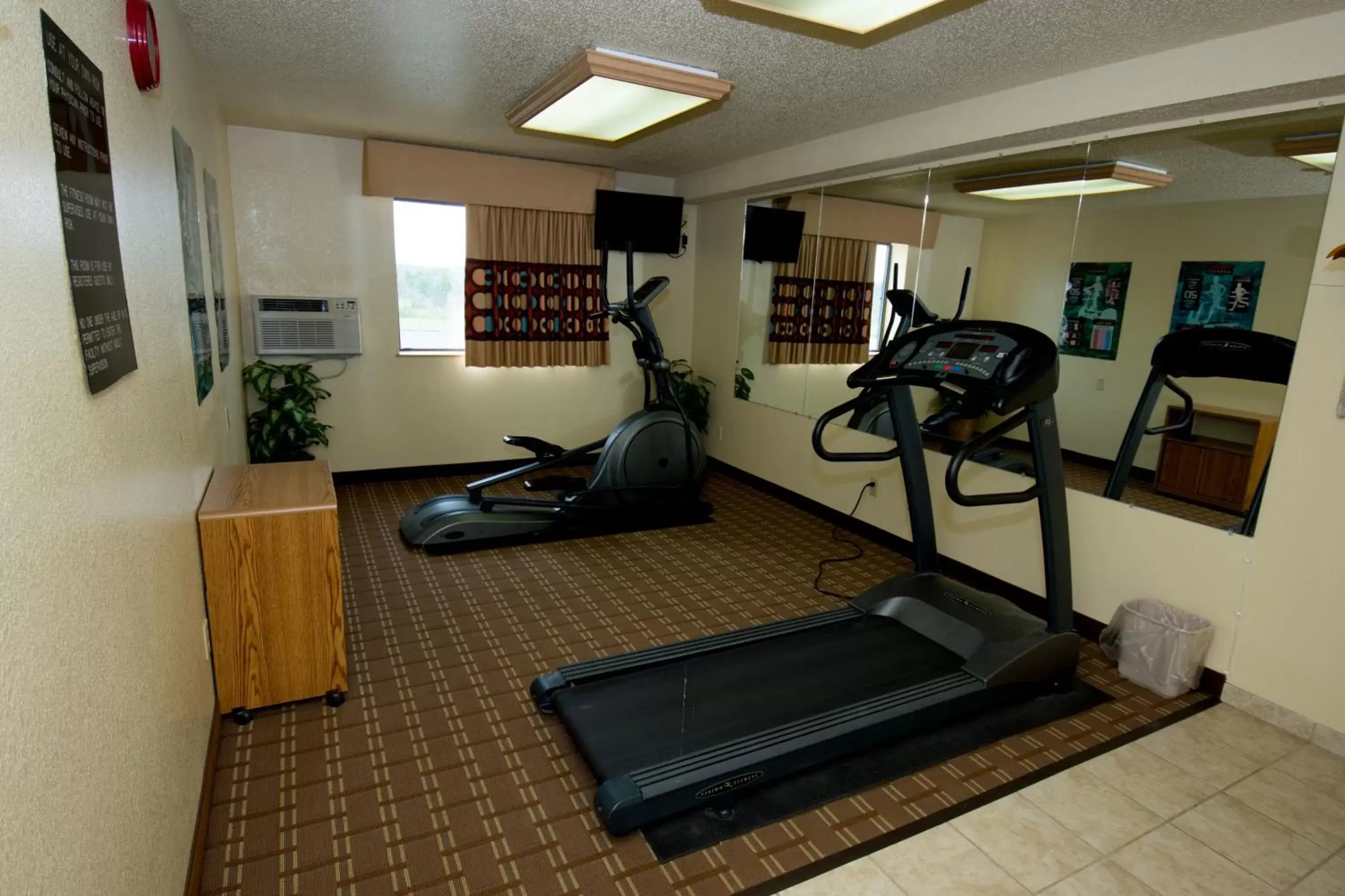 Fitness centre/facilities, Fitness Center/Facilities in Super 8 by Wyndham Altoona