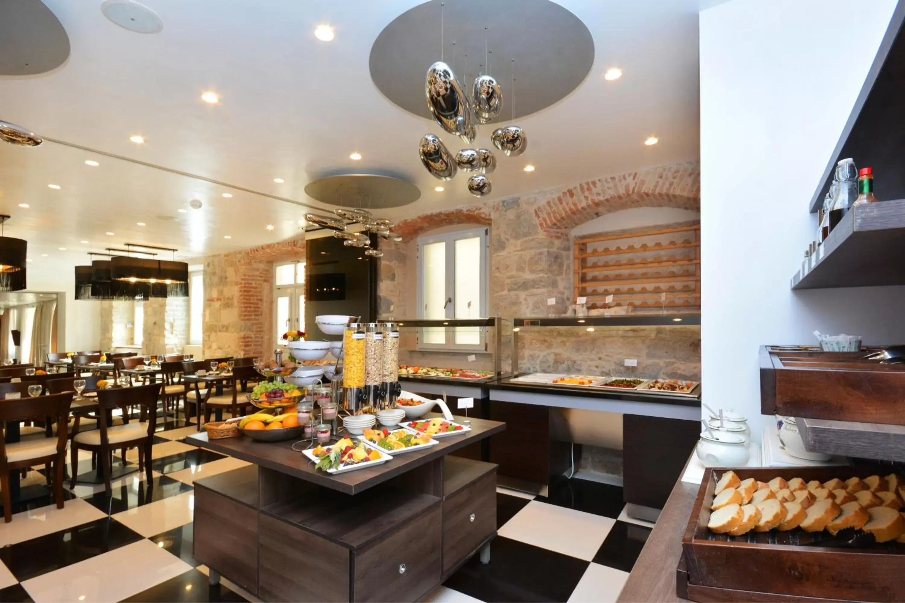 Breakfast, Restaurant/Places to Eat in Jupiter Luxury Hotel