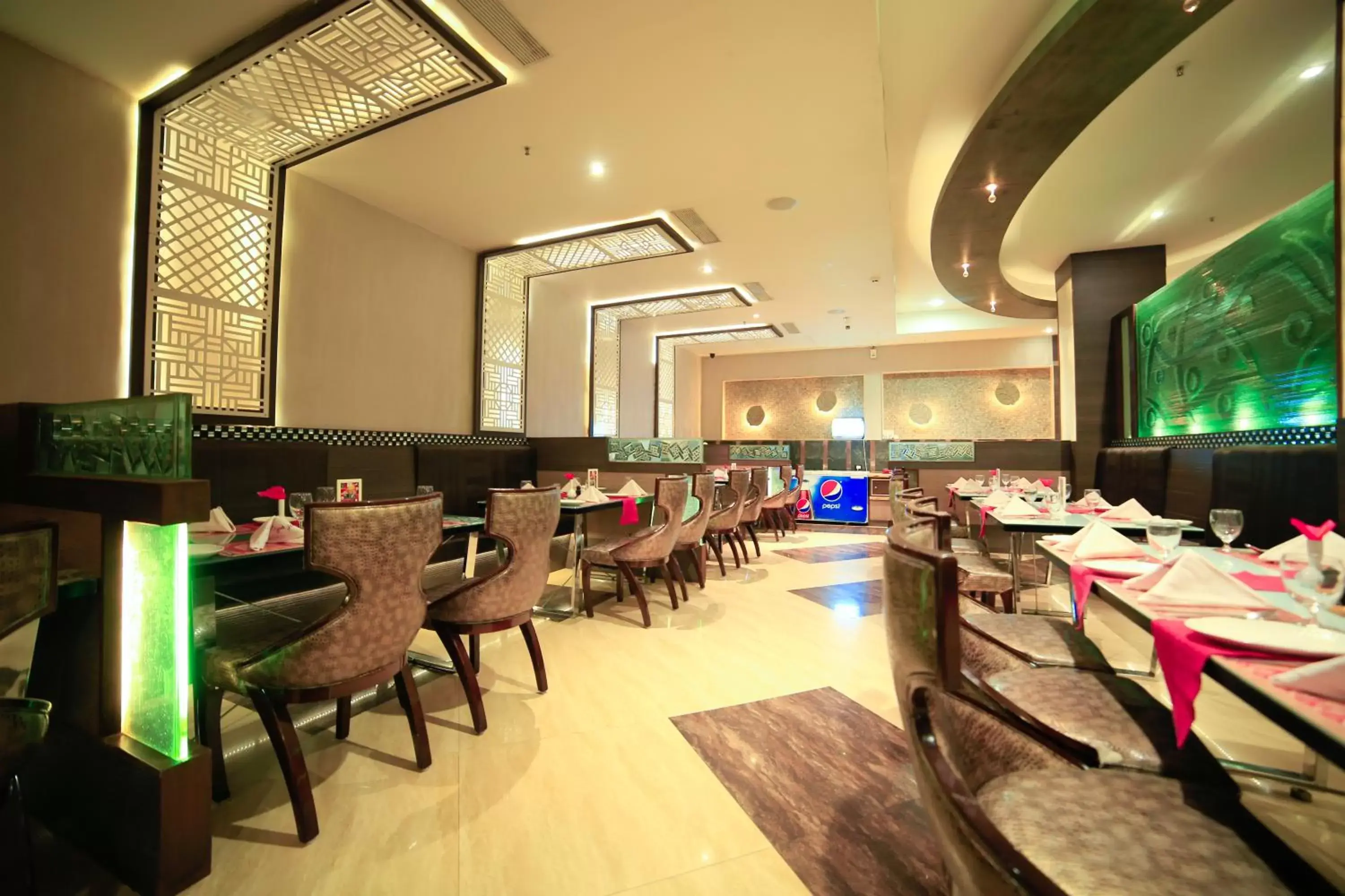 Restaurant/places to eat in Hotel AppleTtree Restaurant/places to eat in Hotel AppleTtree