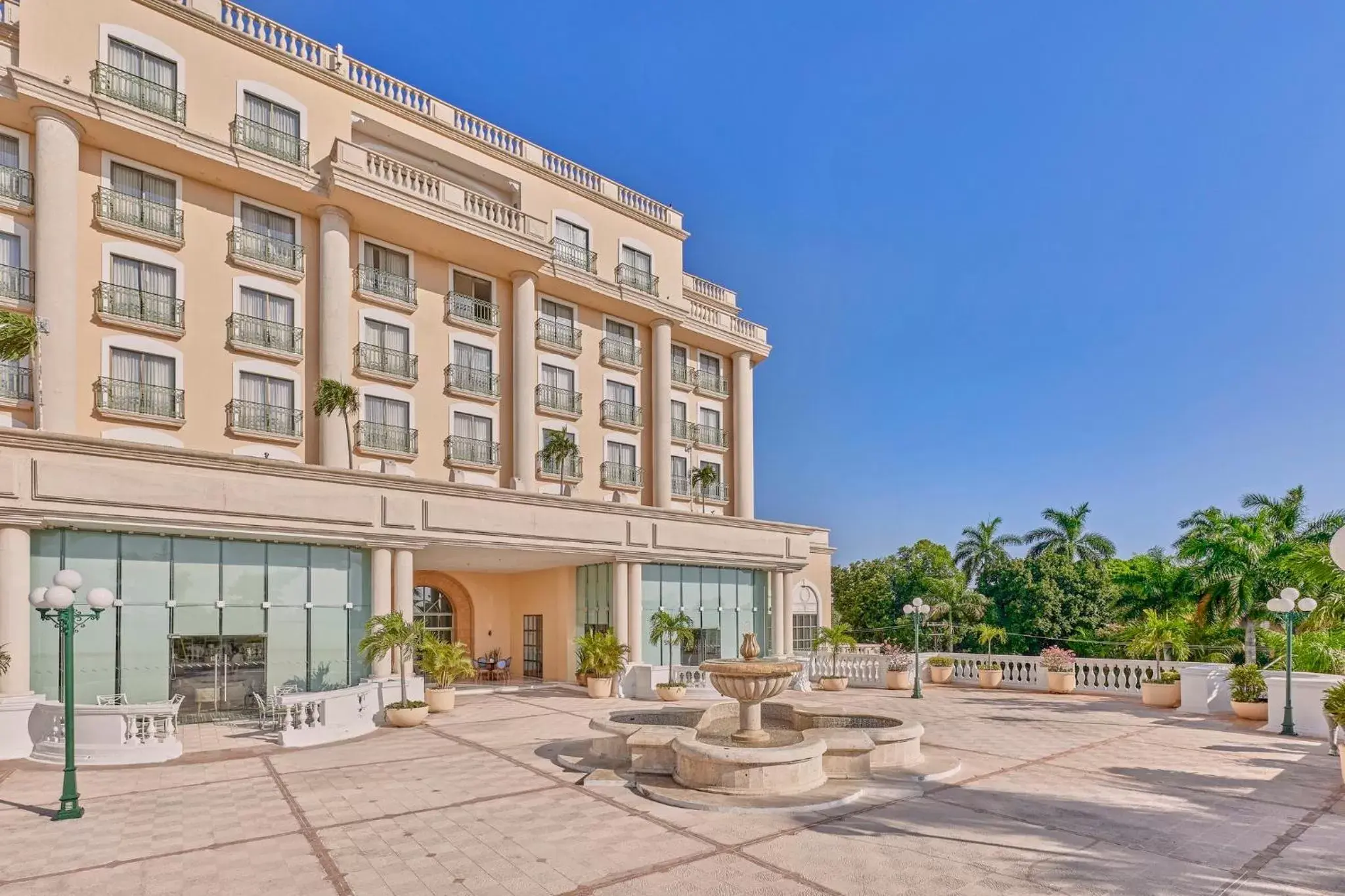 Balcony/Terrace, Property Building in Fiesta Americana Merida