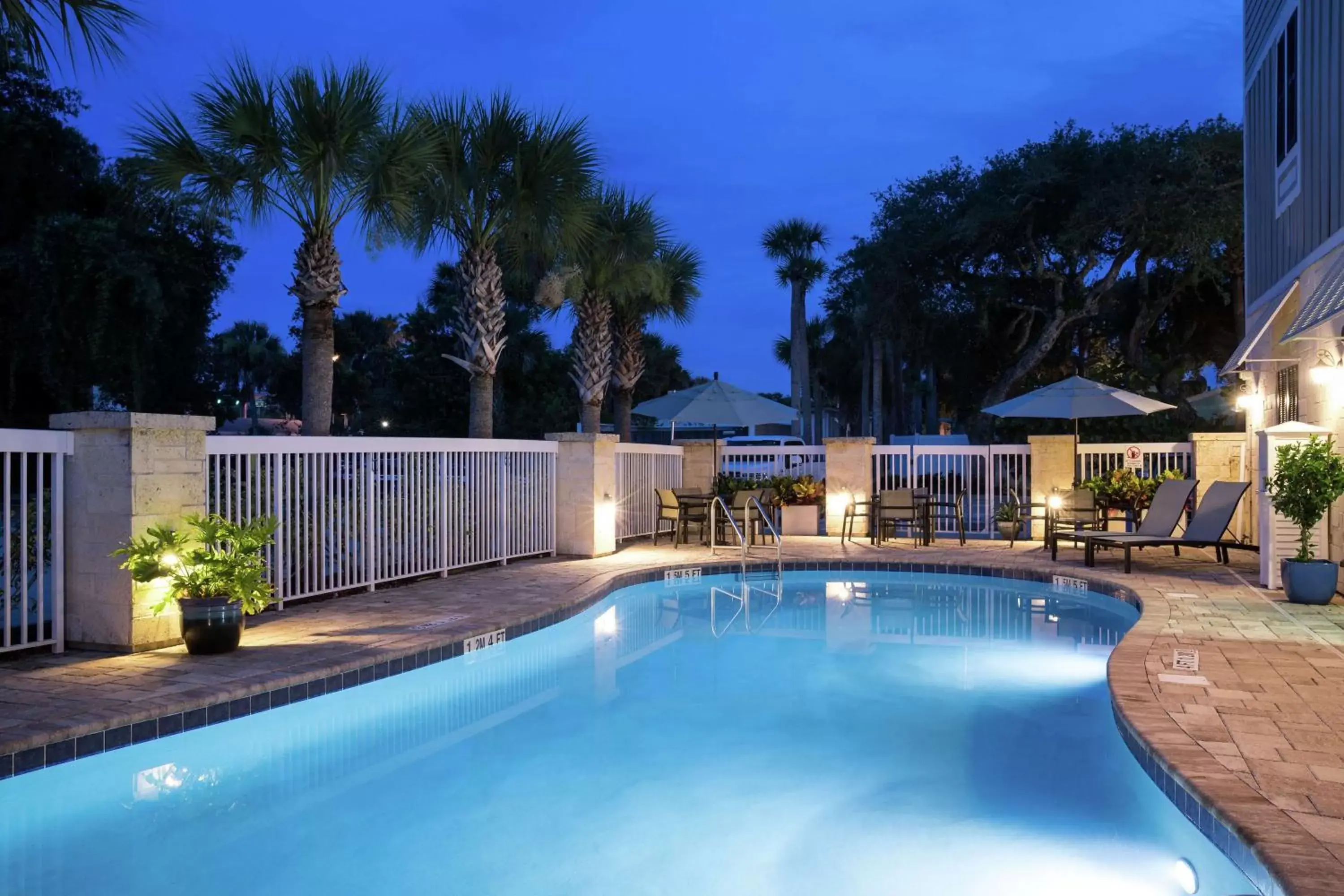 Pool view, Swimming Pool in Hampton Inn New Smyrna Beach