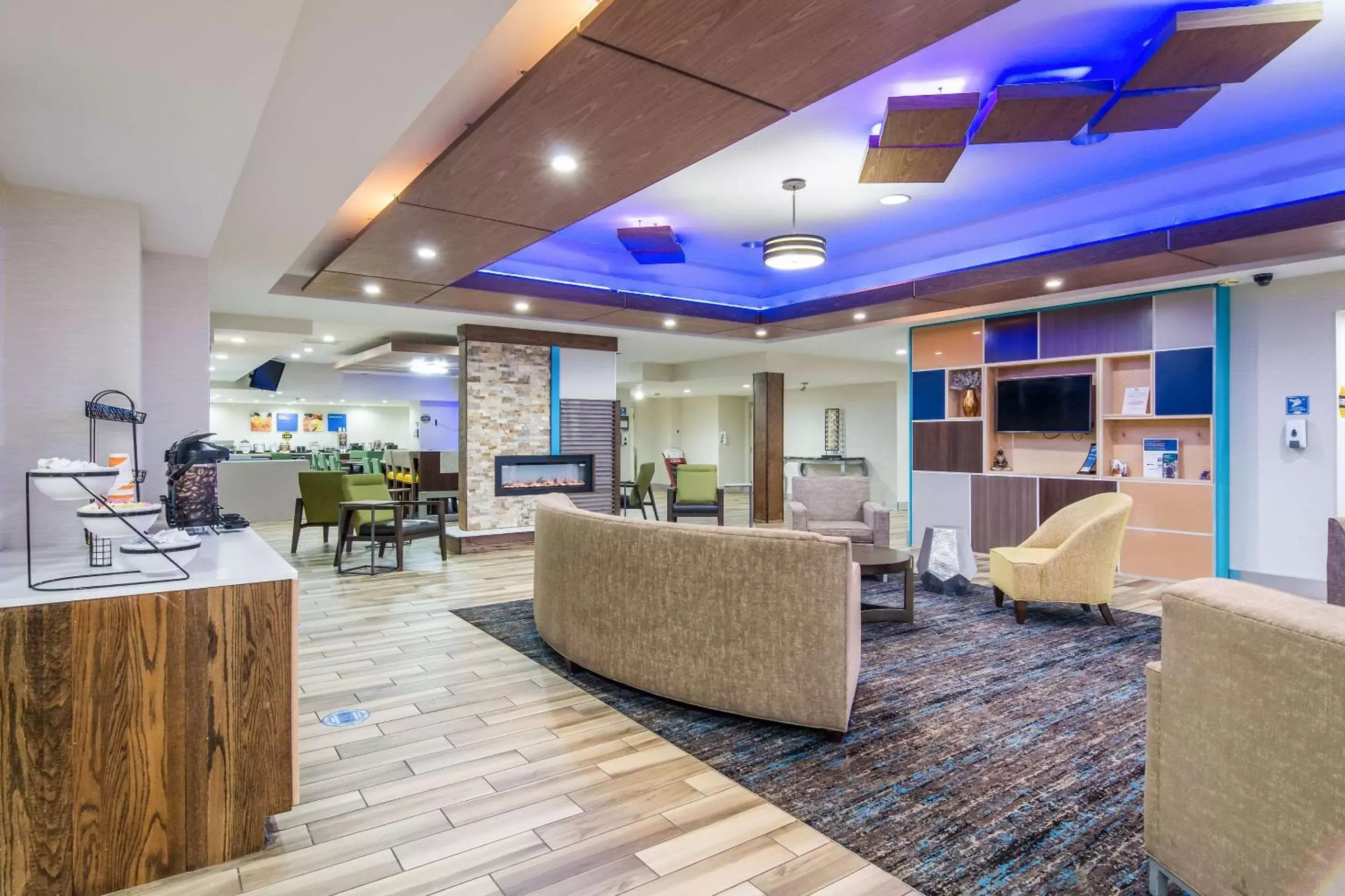 Lobby or reception in Comfort Inn and Suites Pittsburgh