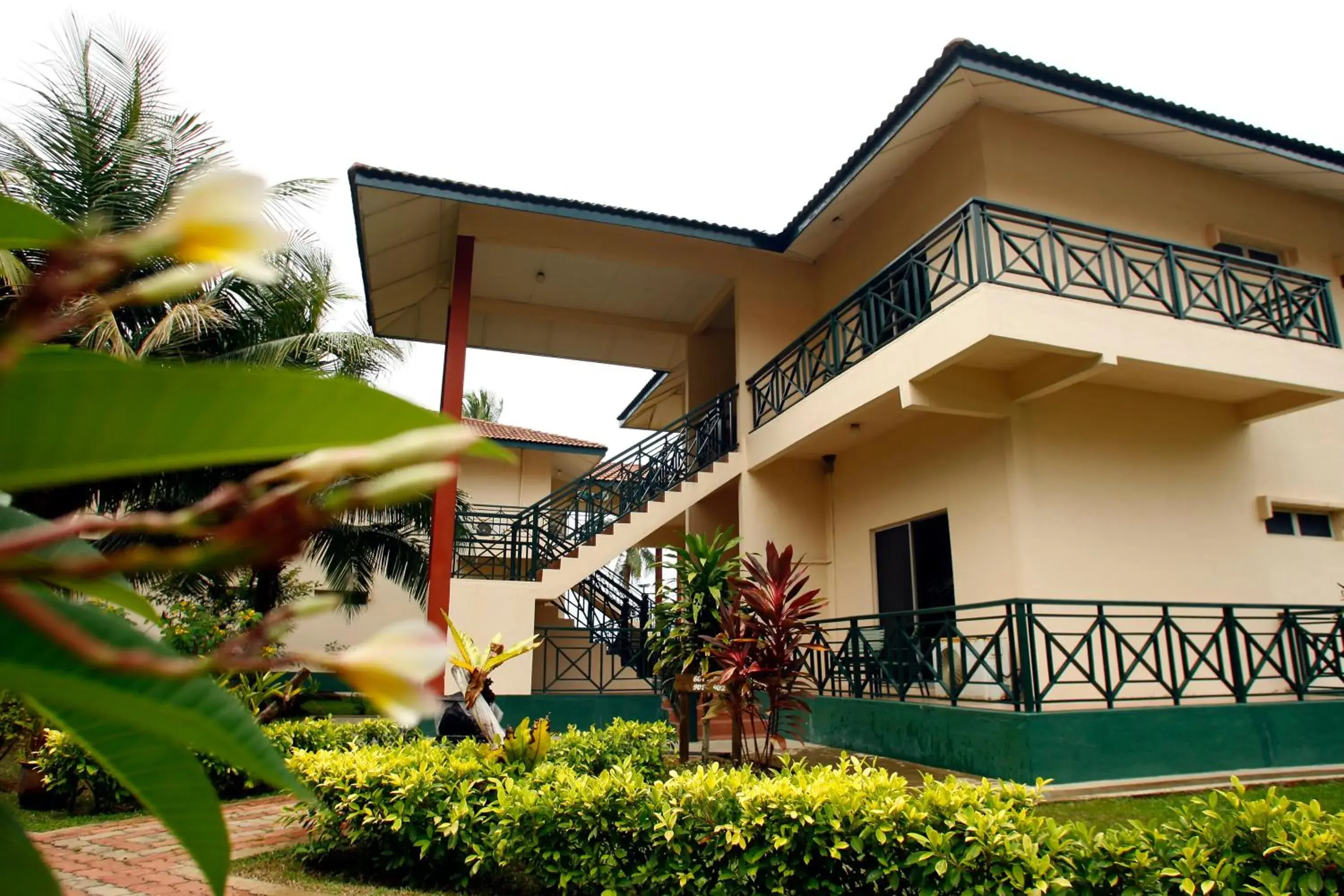 Facade/entrance in The Qamar Paka, Terengganu Facade/entrance in The Qamar Paka, Terengganu