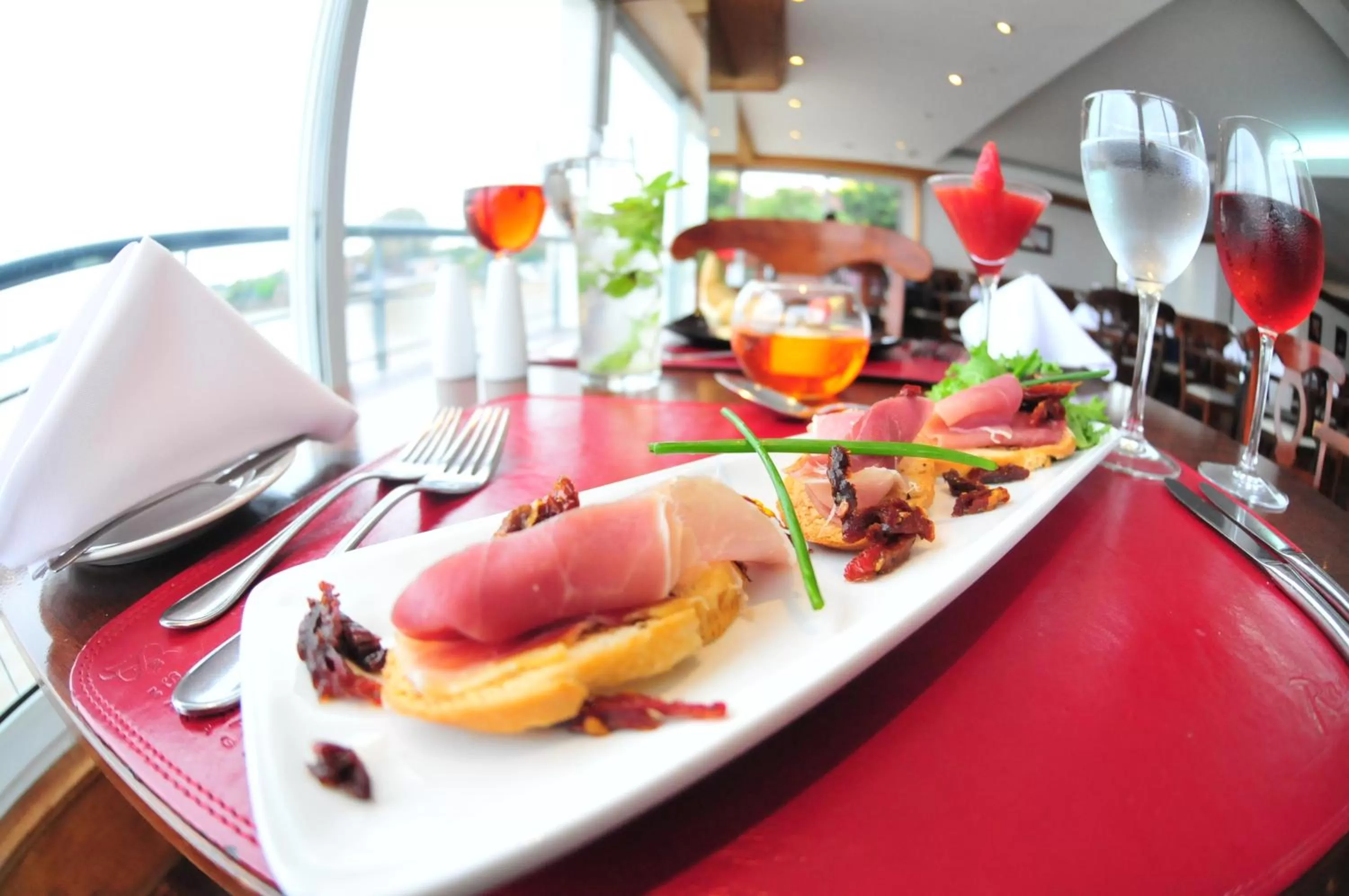 Restaurant/places to eat in Radisson Hotel Colonia del Sacramento