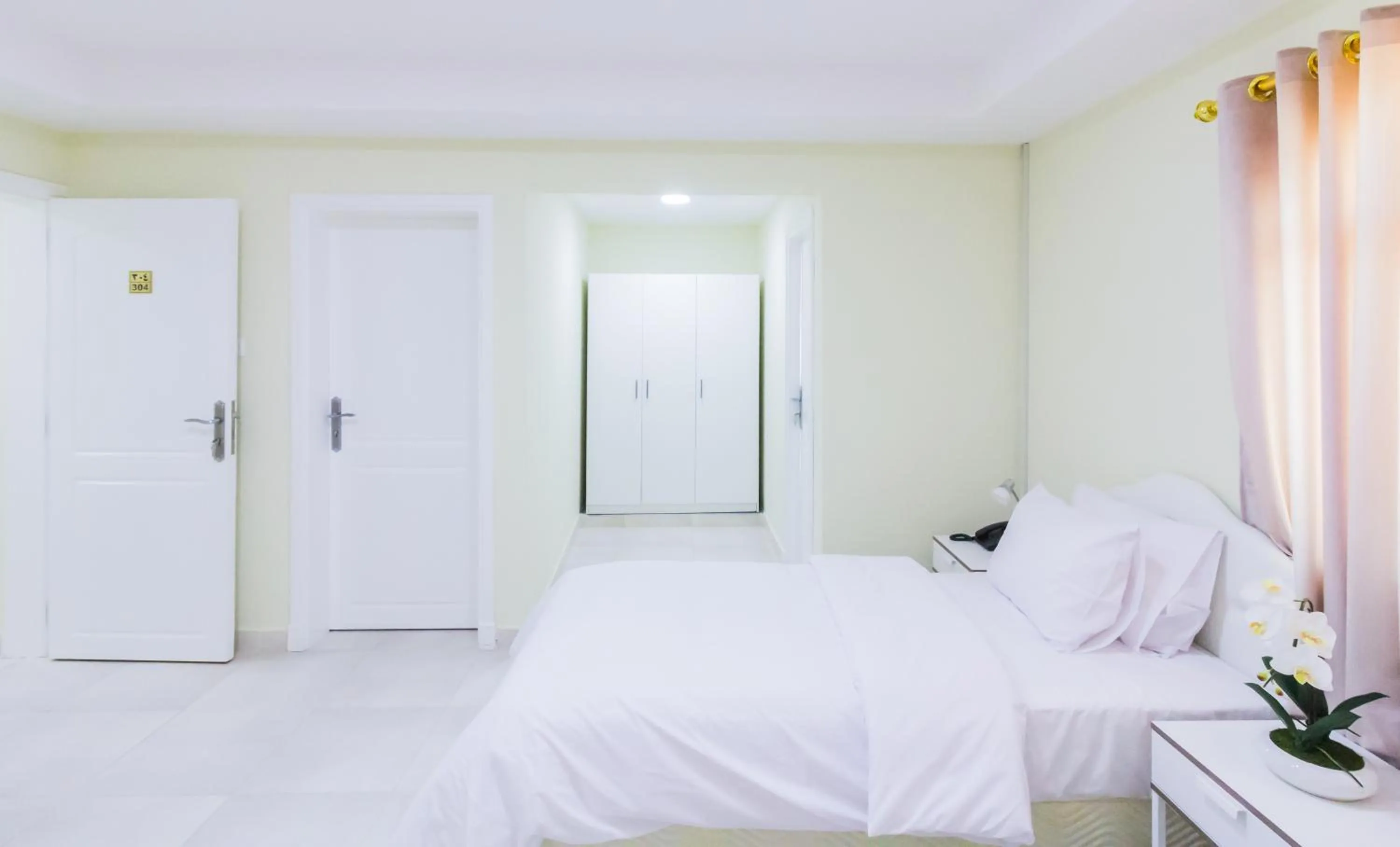 Bed in Al Jisr Hotel