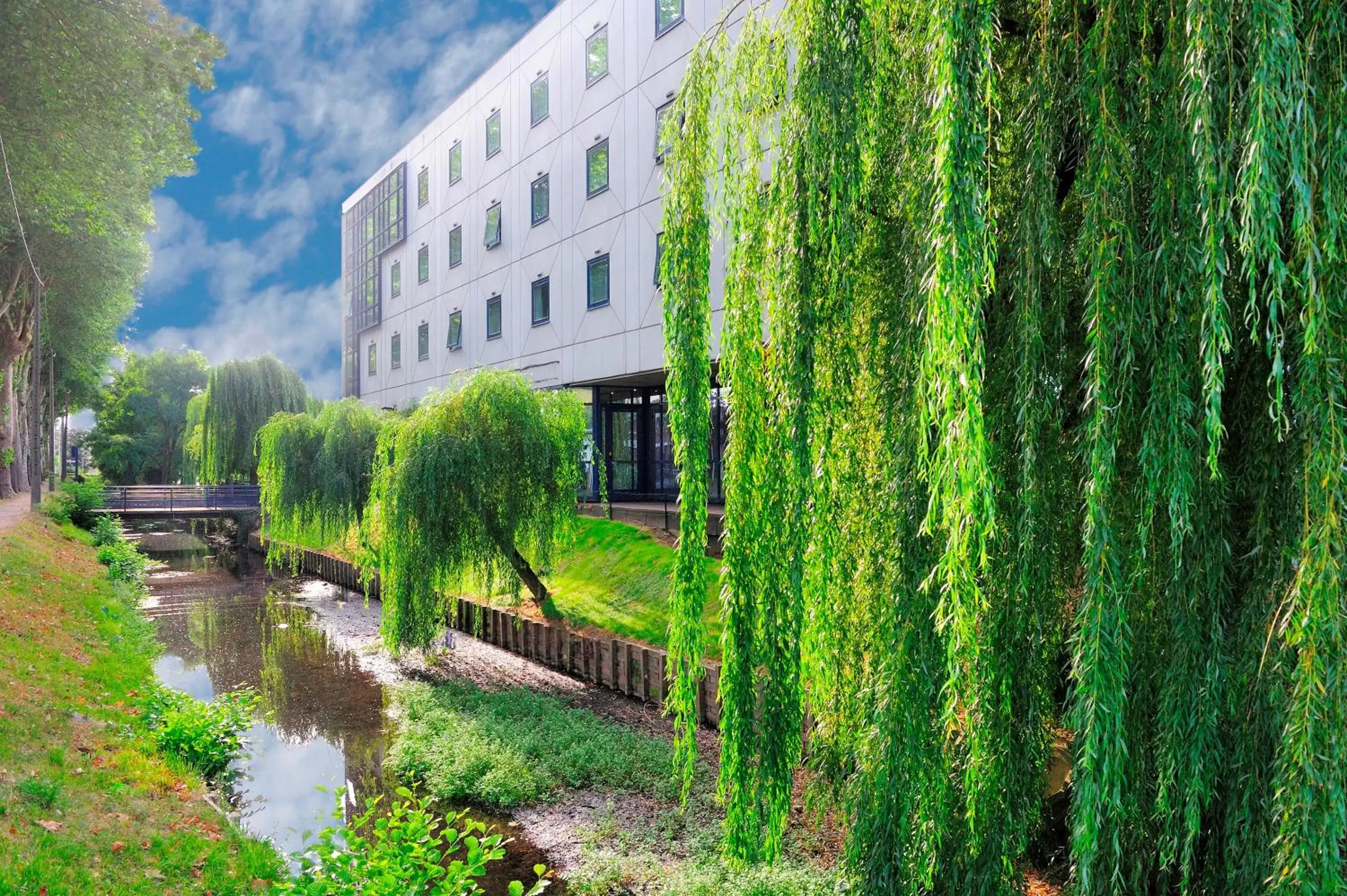 Property Building in Best Western Plus Evreux Palais Des Congrès