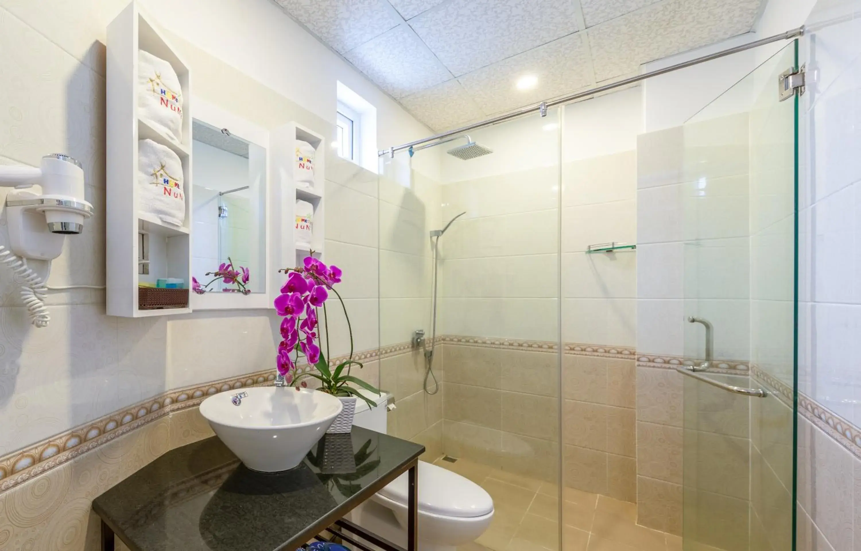 Bathroom in Nu Ni Homestay