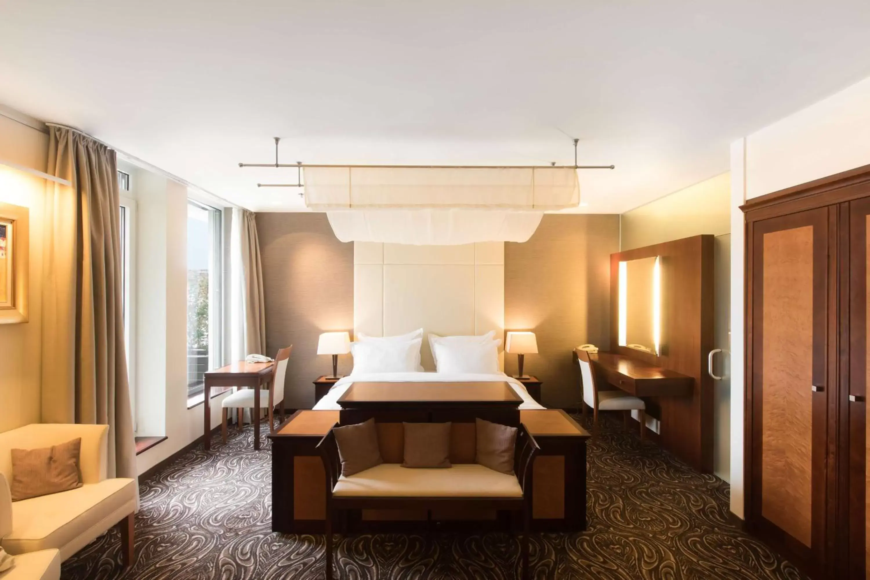 Photo of the whole room, Bed in Radisson Blu Carlton Hotel, Bratislava