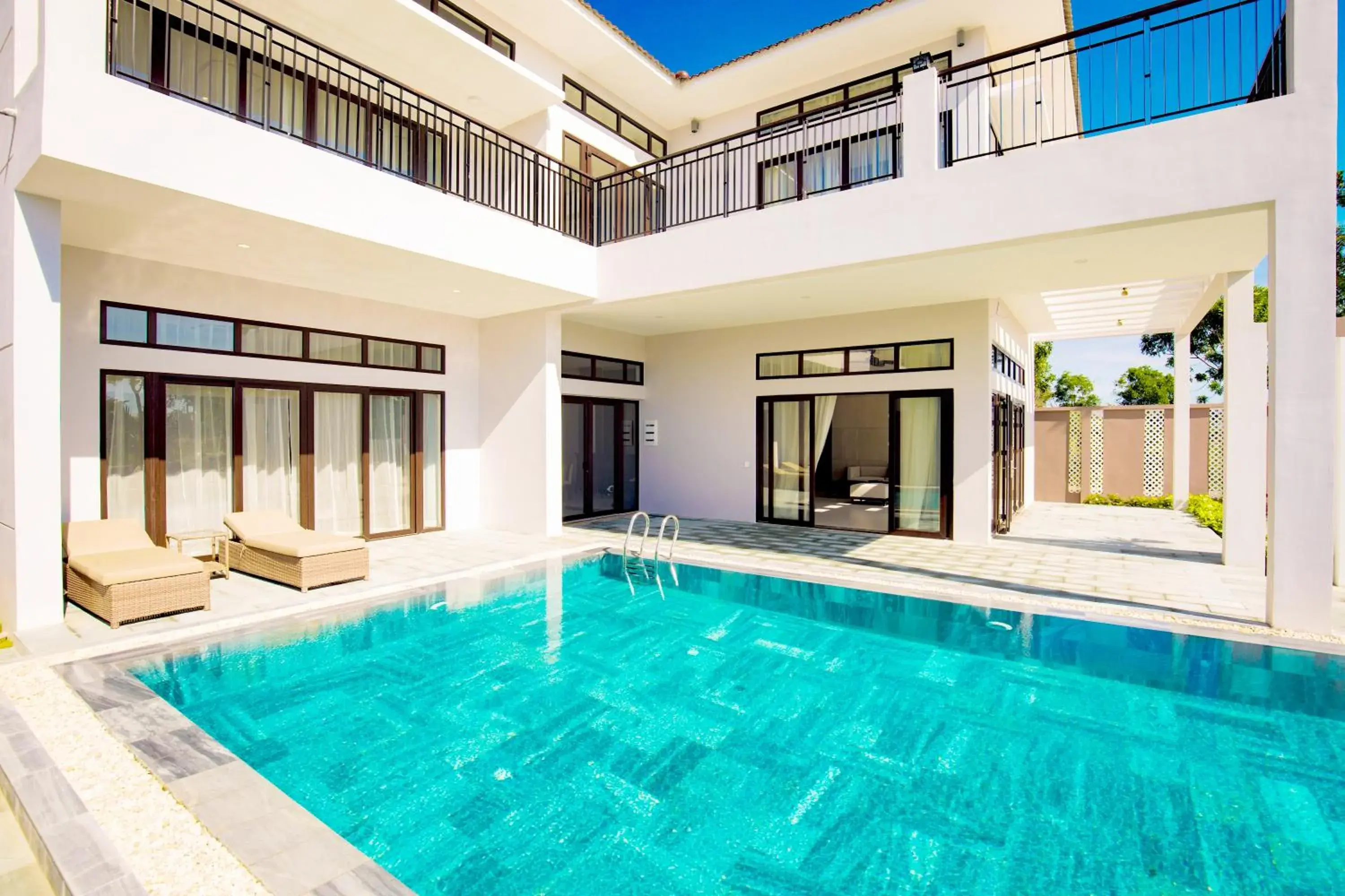 Property building, Swimming Pool in Mercury Phu Quoc Resort & Villas