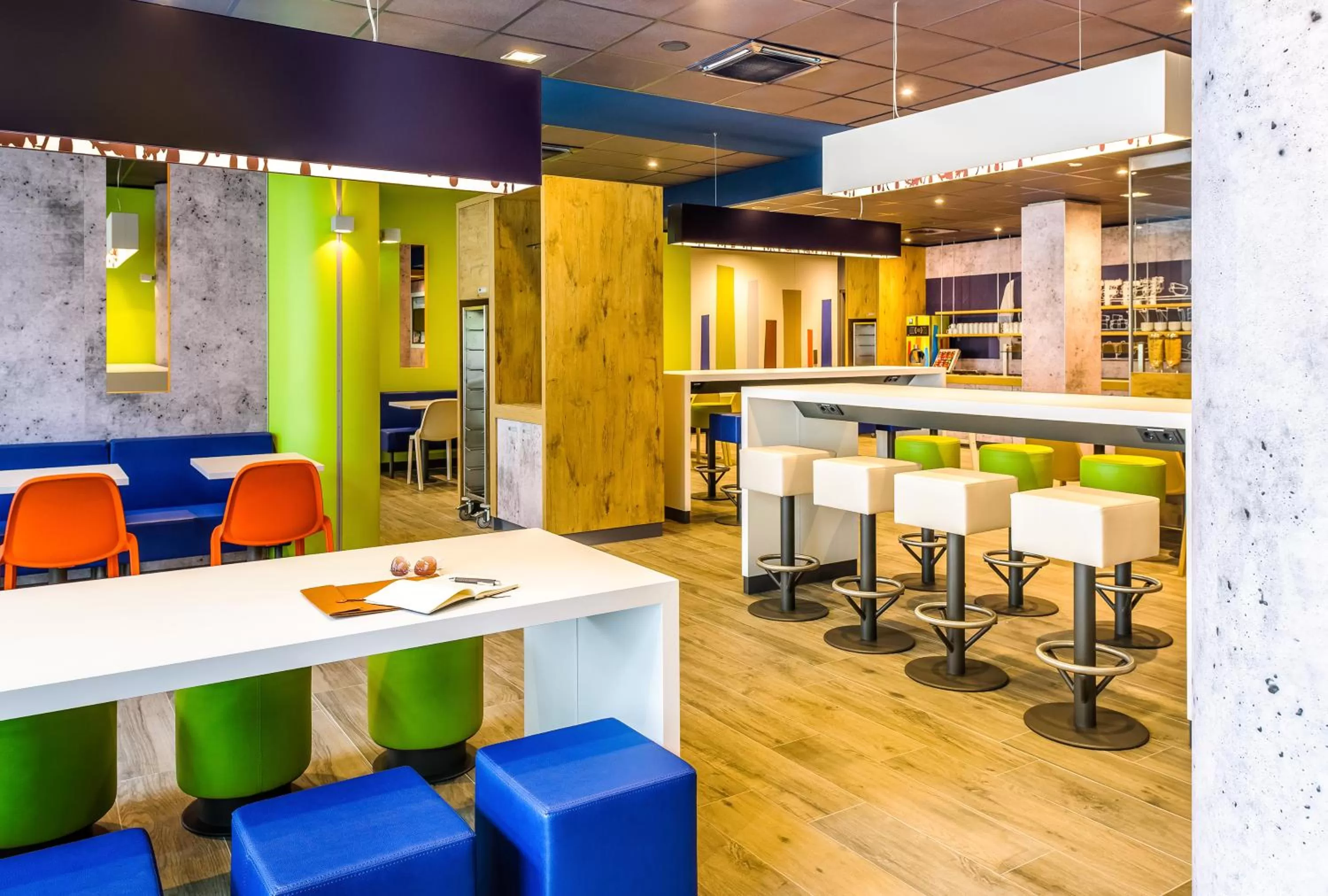 Restaurant/places to eat in ibis budget Basel City