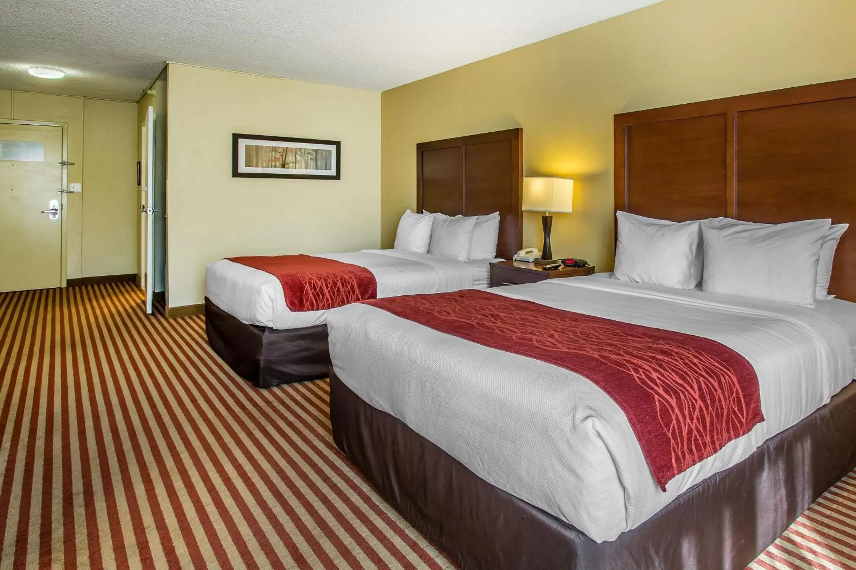 Photo of the whole room, Bed in Comfort Inn & Suites Kissimmee by the Parks