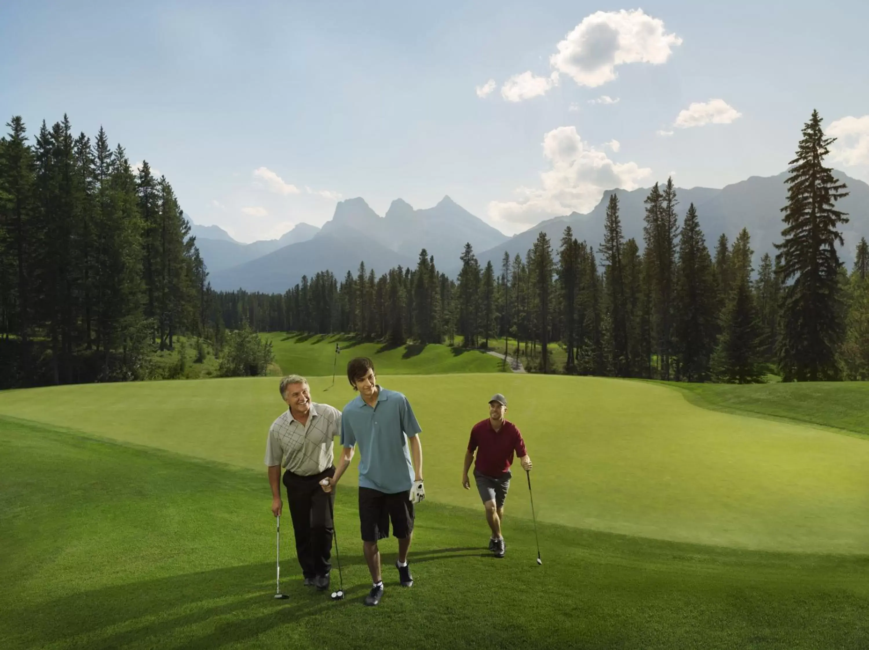 Spring, Golf in Falcon Crest Lodge by CLIQUE