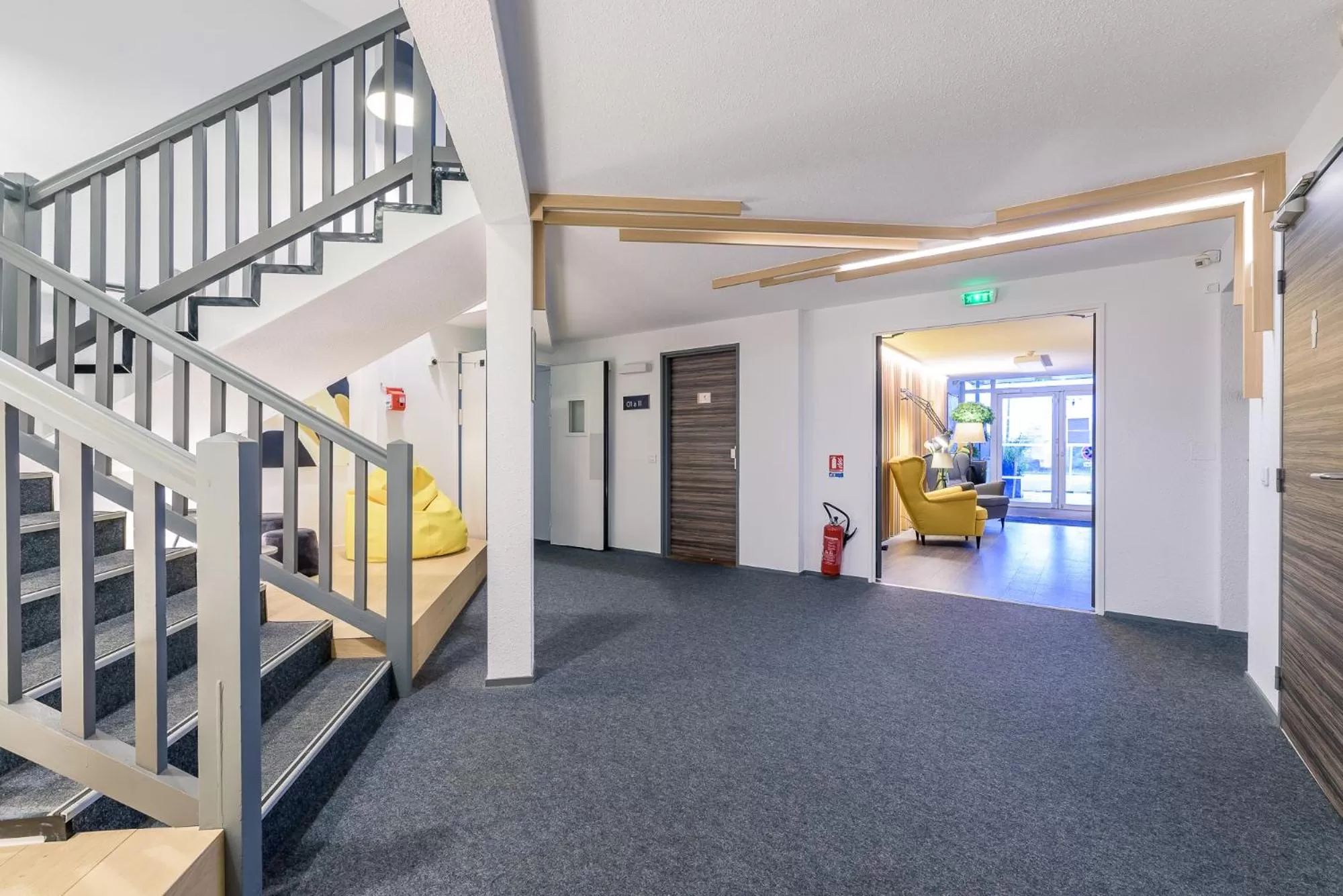 Lobby or reception in FastHôtel Biarritz Bidart Côte-Basque - Un hôtel FH Collection