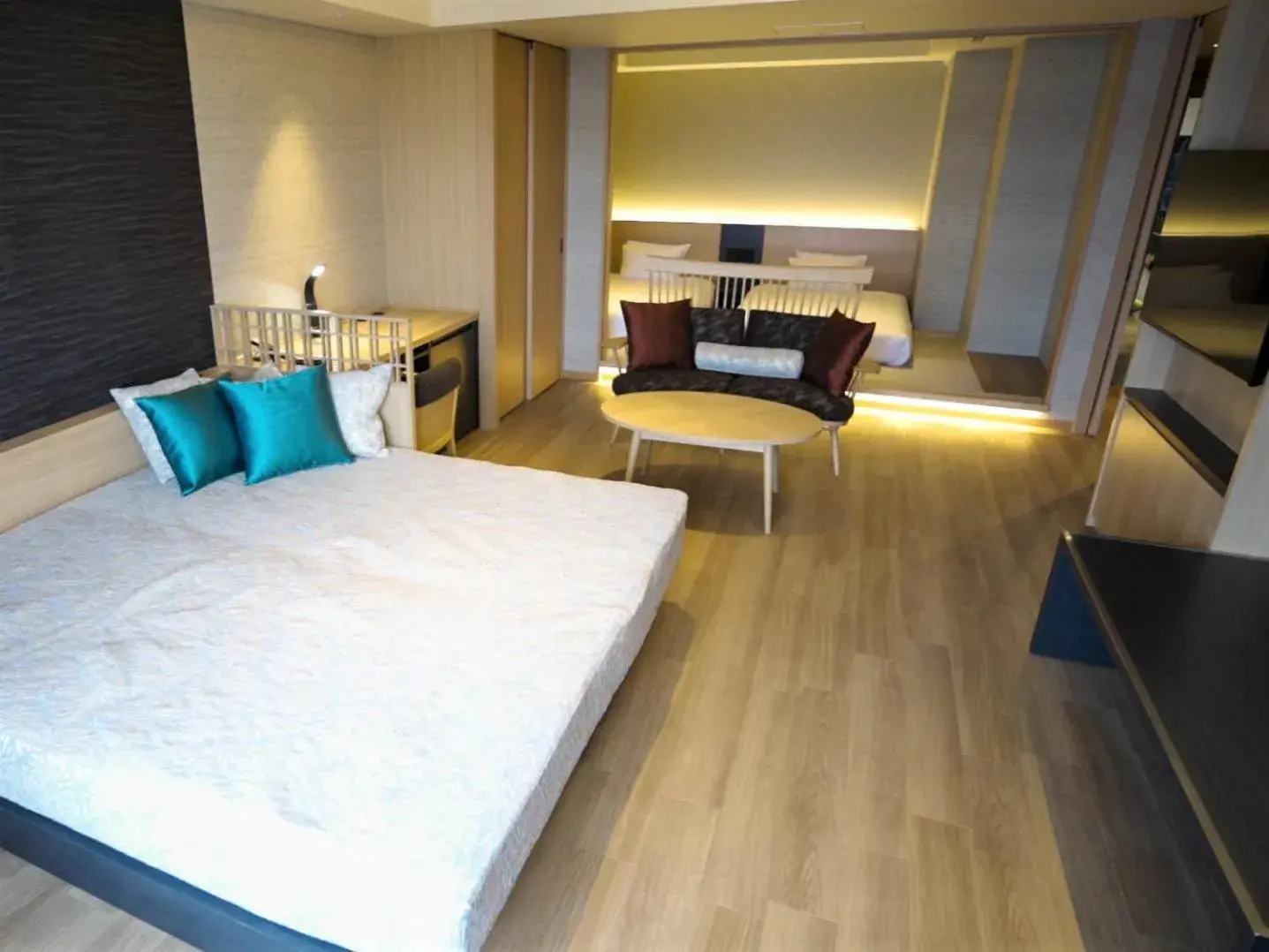 Photo of the whole room, Bed in Hakodate Yunokawa Onsen Umi to Akari Hewitt Resort Photo of the whole room, Bed in Hakodate Yunokawa Onsen Umi to Akari Hewitt Resort