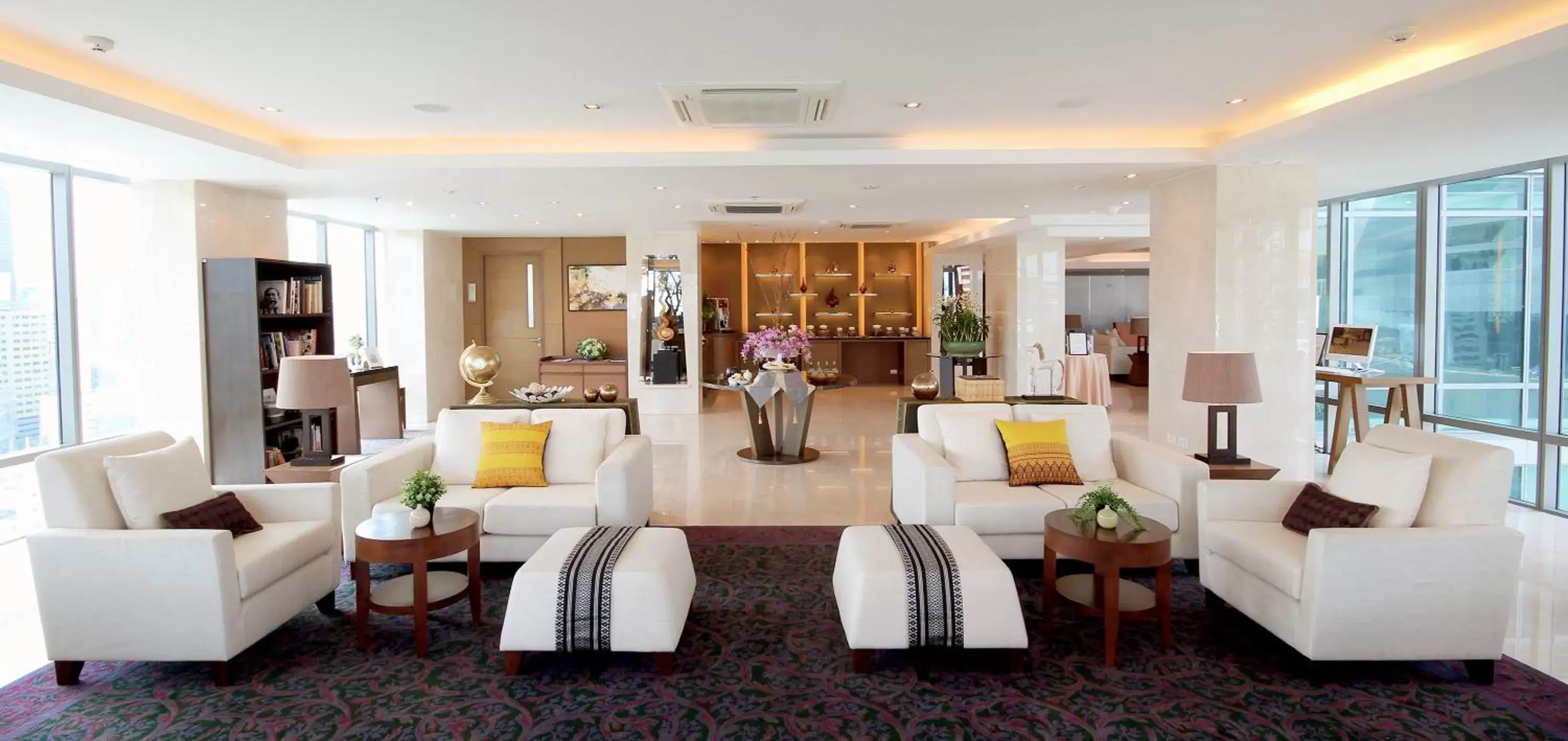 Lobby or reception, Seating Area in Sivatel Bangkok Hotel