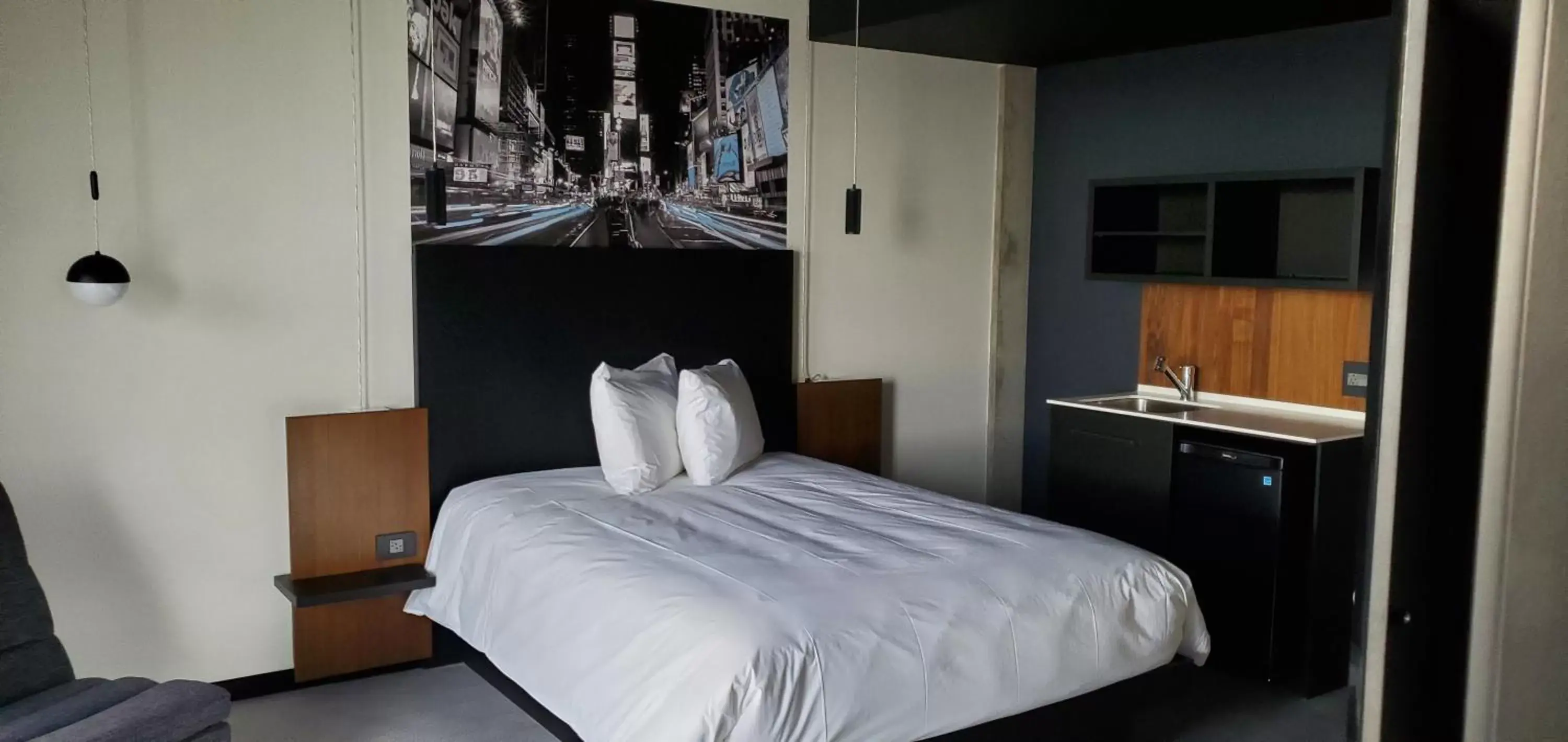 Bedroom, Bed in Grand Times Hotel Laval - Centropolis