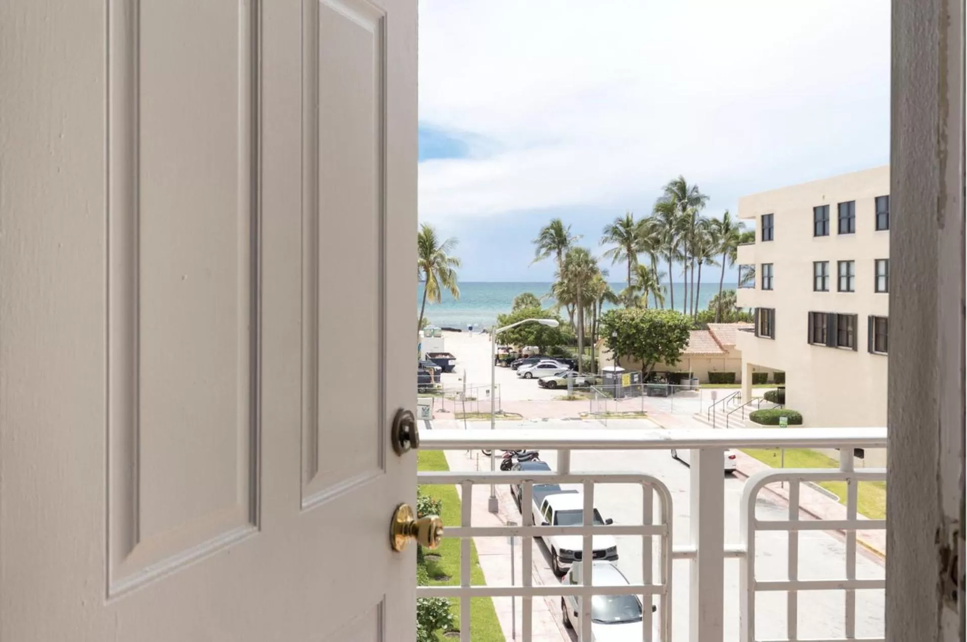 Day in Lorraine Hotel