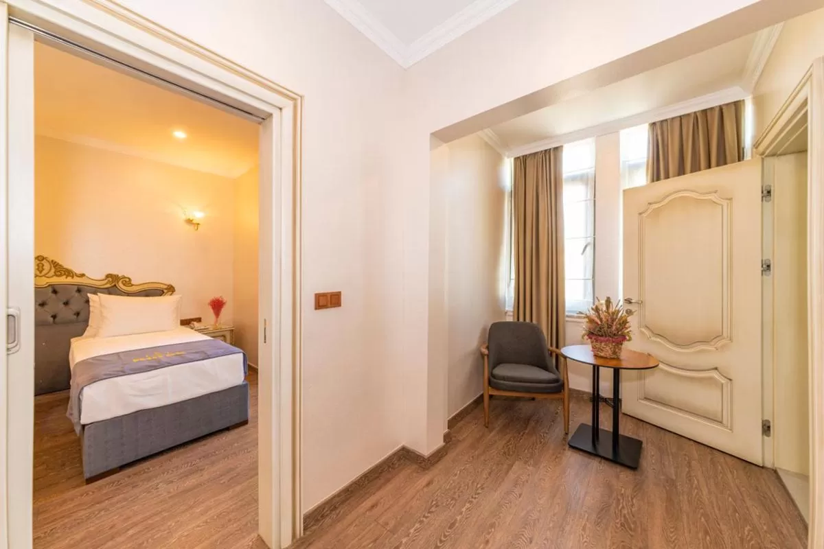 Photo of the whole room, Bed in Almadina Hotel Istanbul