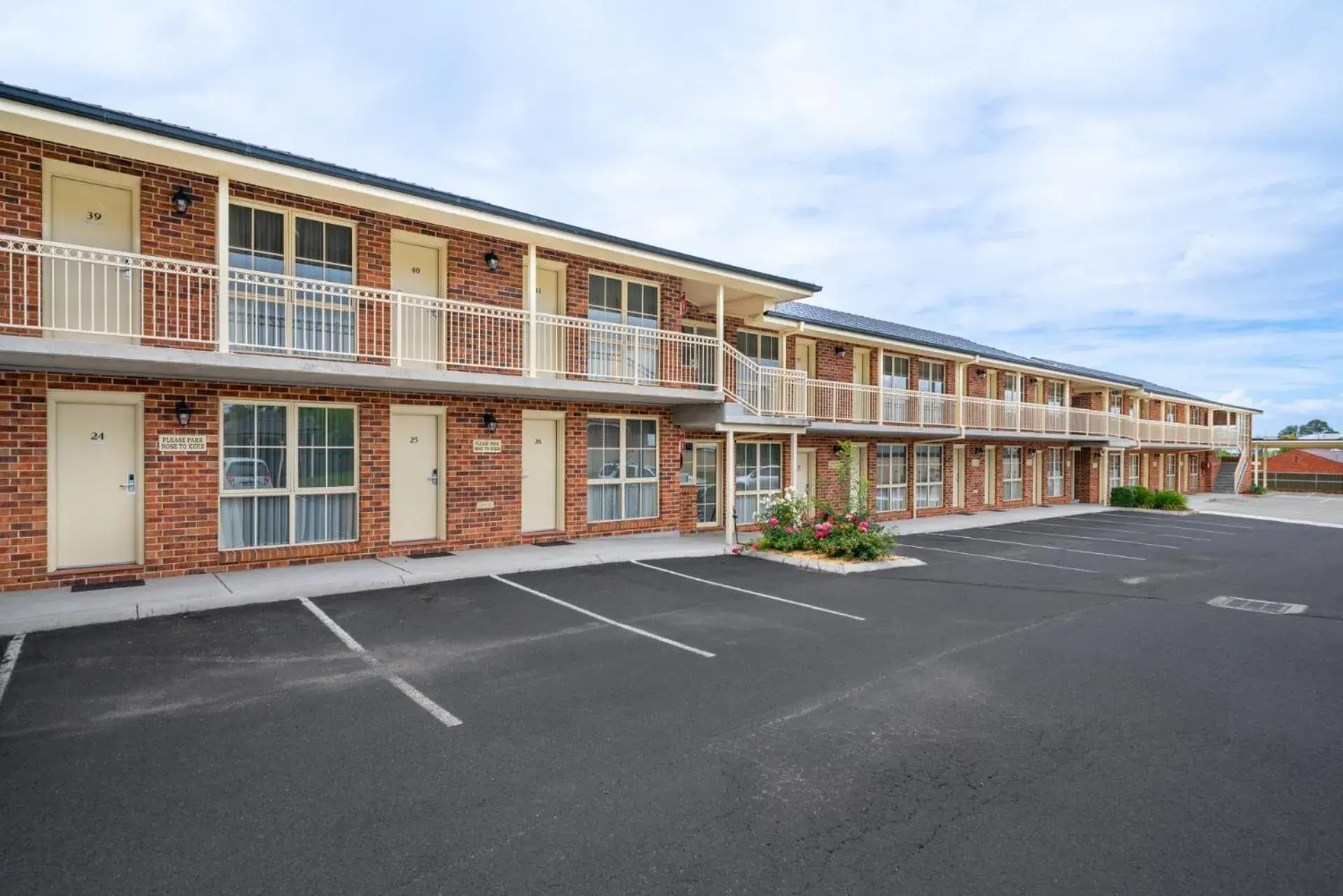 View (from property/room), Property Building in Heritage Inn Bathurst