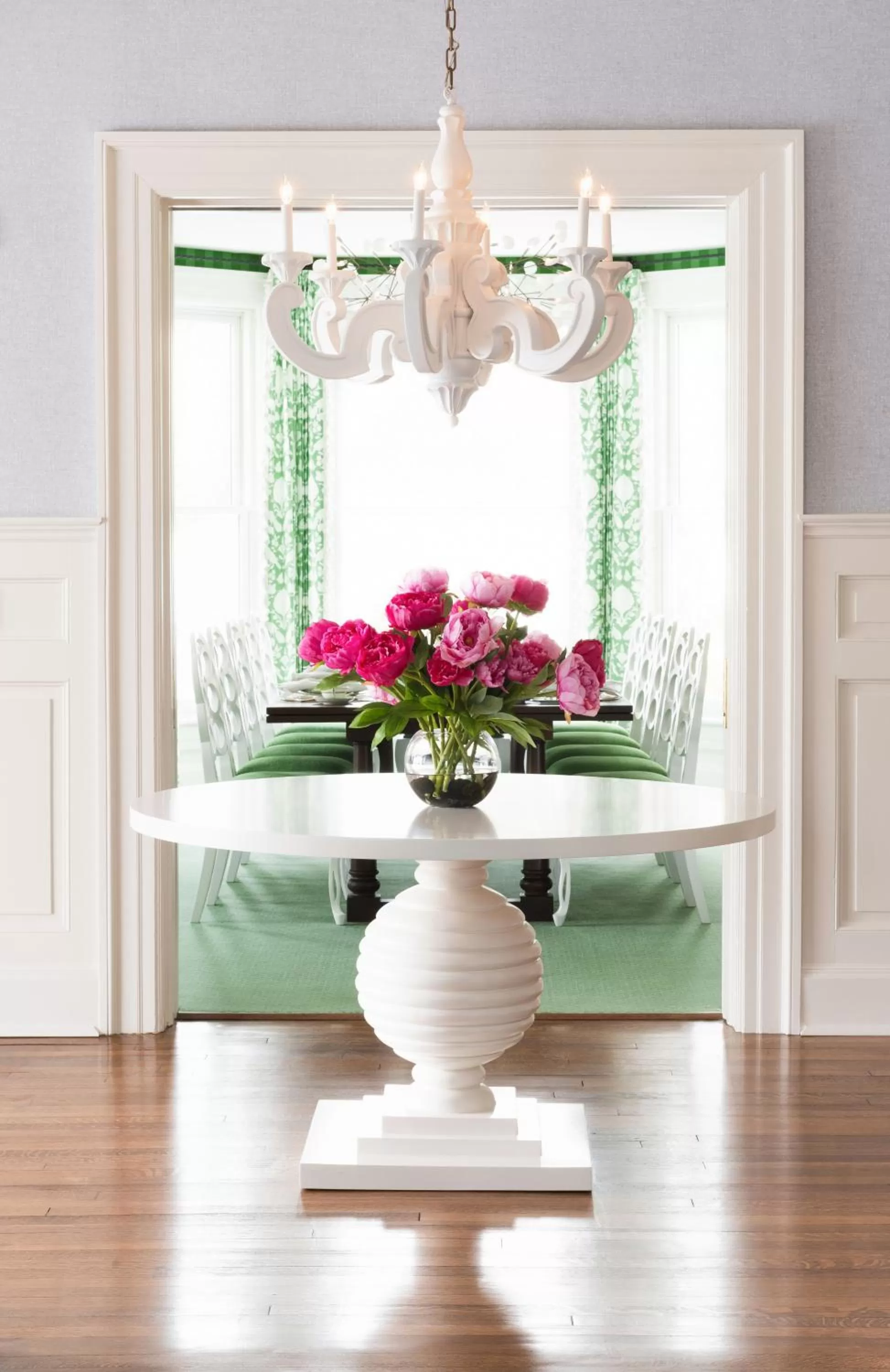 Communal lounge/ TV room in Inns of Aurora Resort & Spa