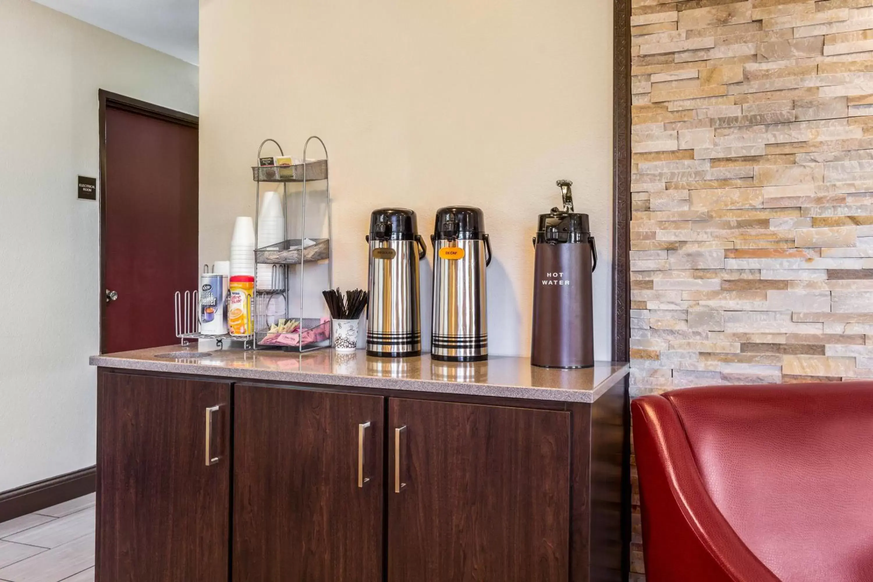 Coffee/tea facilities in Red Roof Inn Dry Ridge