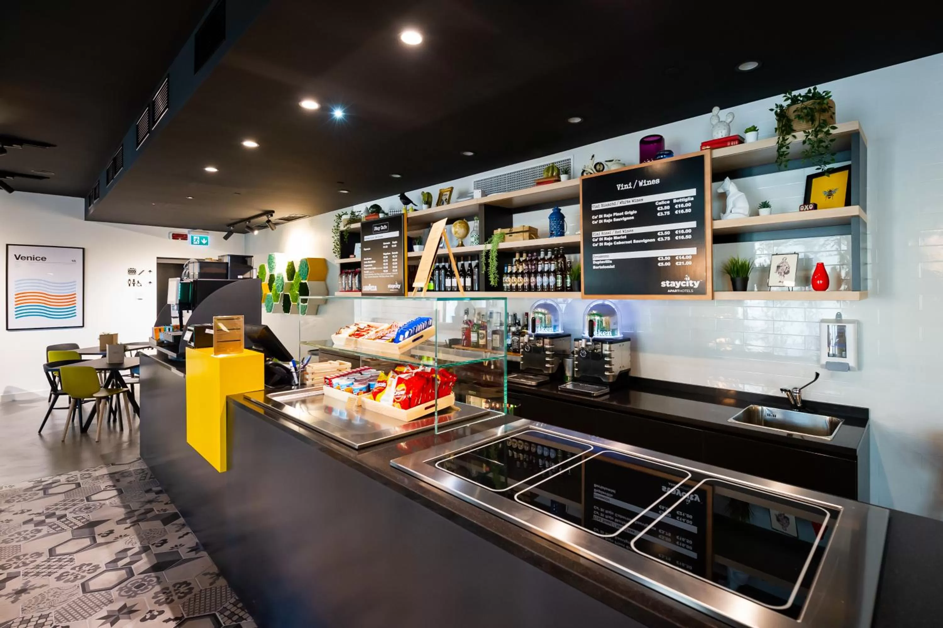 Restaurant/places to eat in Staycity Aparthotels Venice Mestre