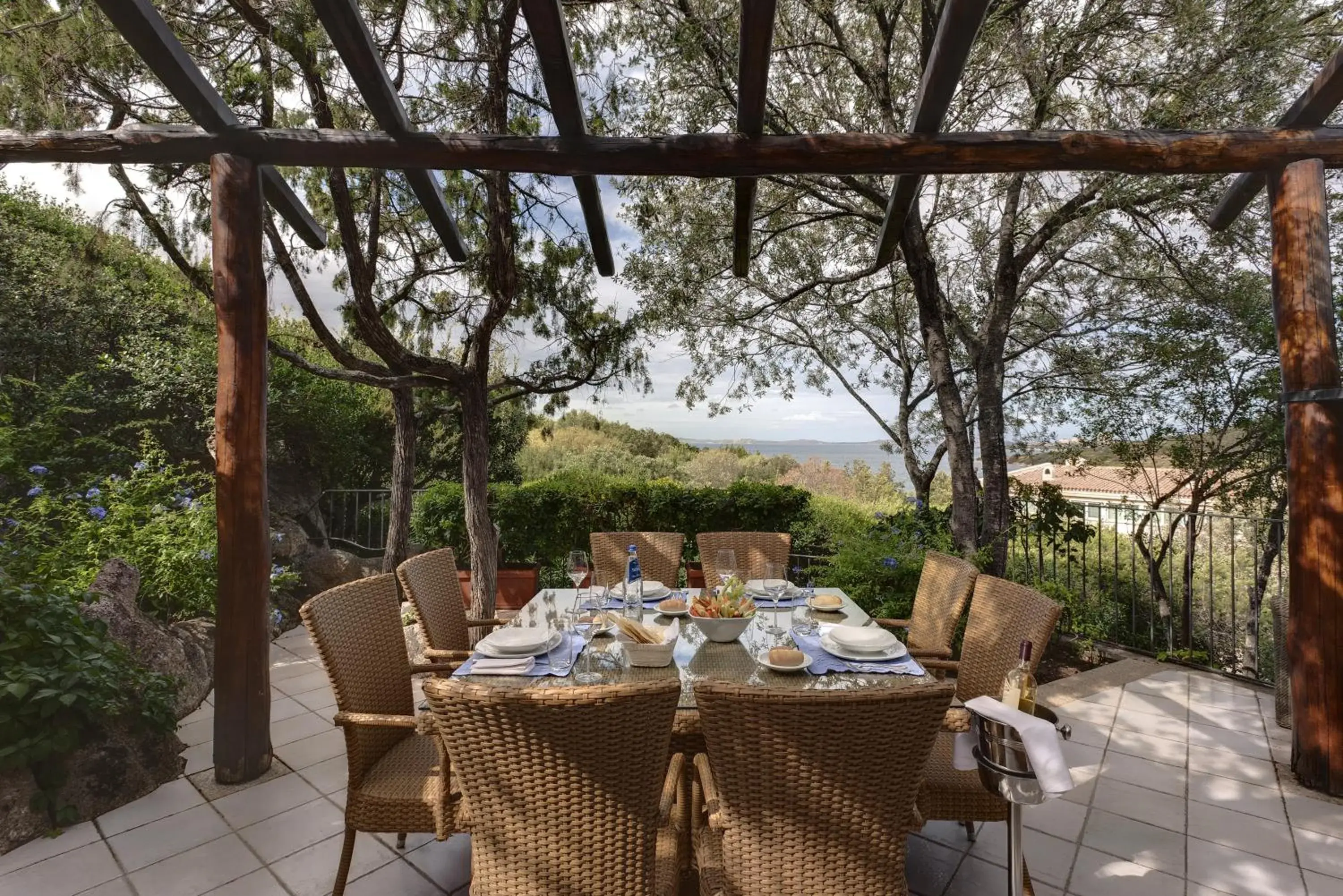 Balcony/Terrace, Restaurant/Places to Eat in L'Ea Bianca Luxury Resort