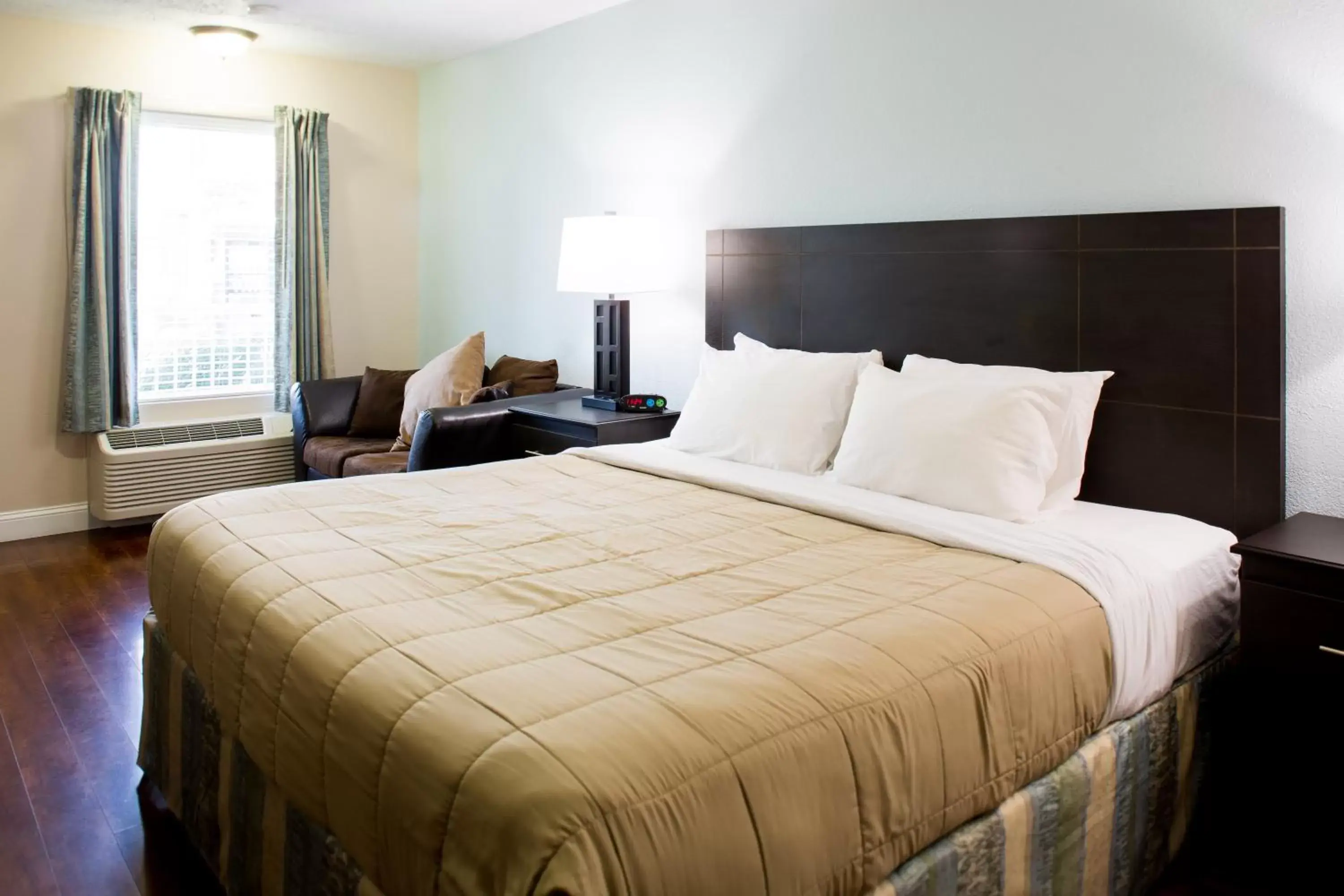 Bedroom in Southern Oaks Inn - Saint Augustine