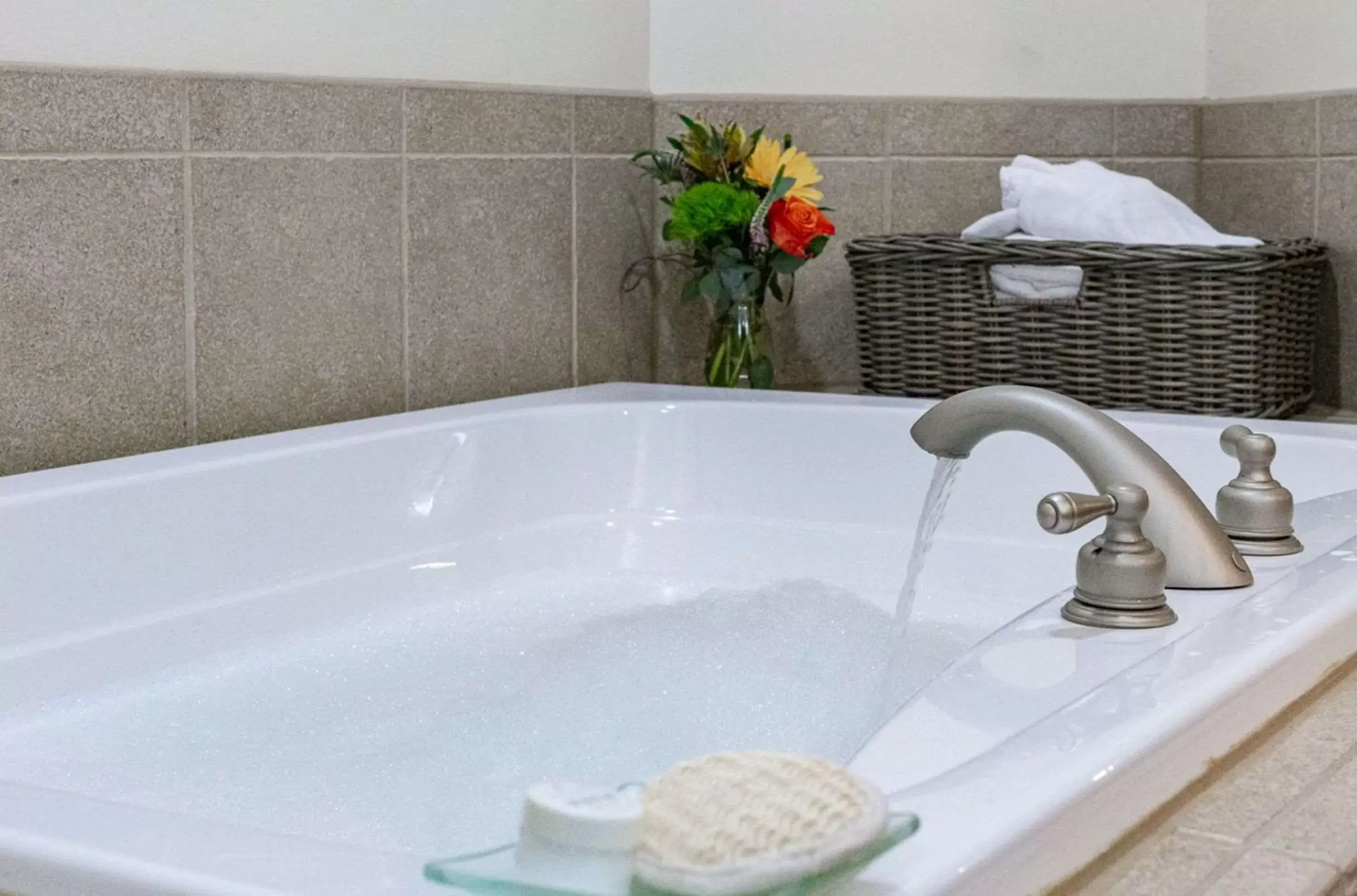 Bathroom in Jefferson Street Inn, a Member of Radisson Individuals