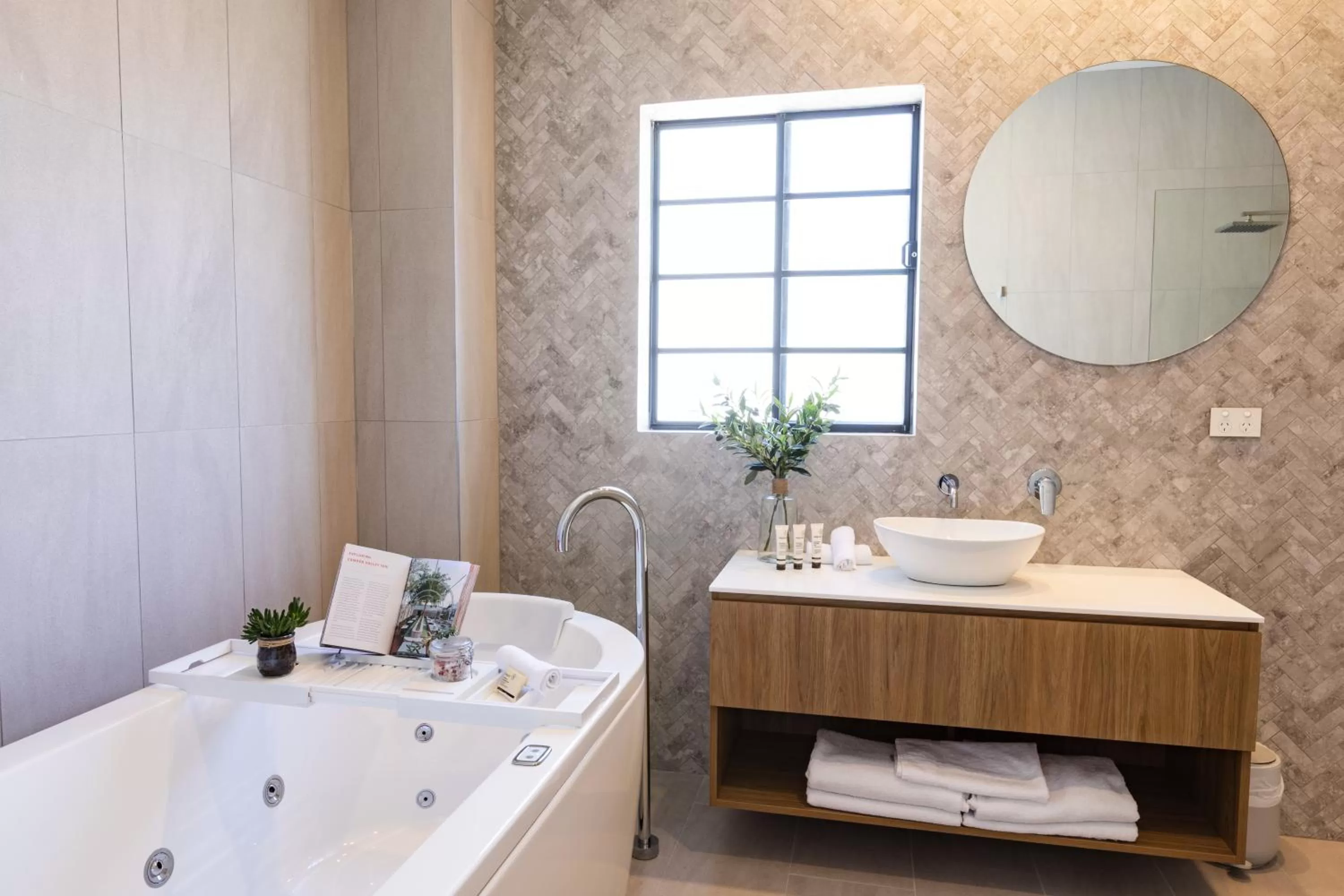 Bathroom in Camden Valley Inn