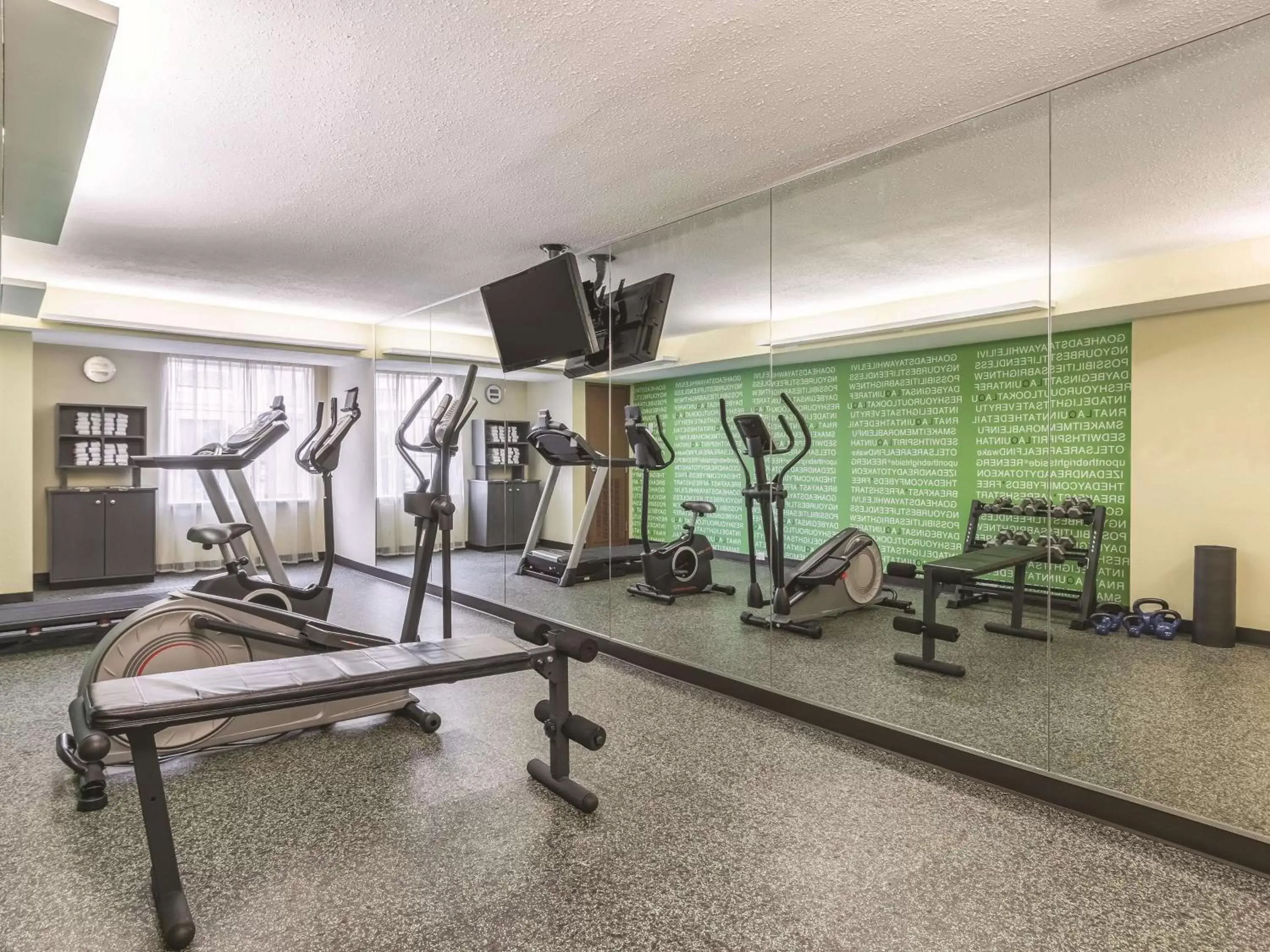 Fitness centre/facilities, Fitness Center/Facilities in La Quinta by Wyndham Knoxville Central Papermill
