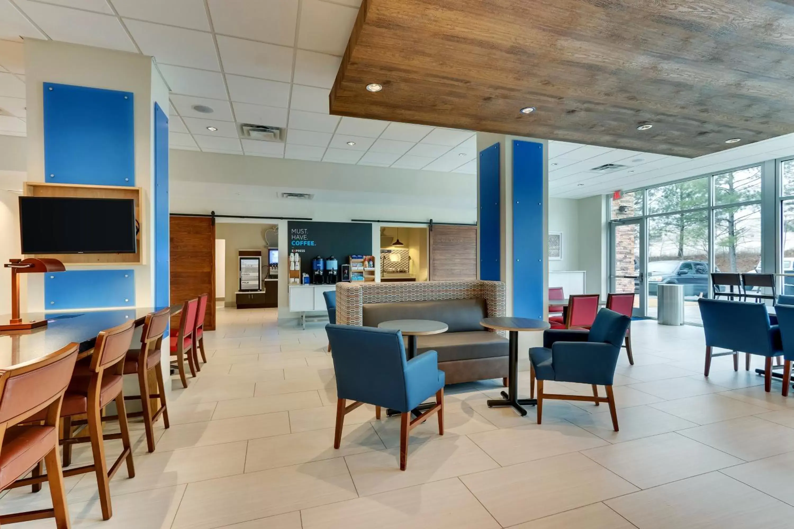 Breakfast, Restaurant/Places to Eat in Holiday Inn Express & Suites - Dawsonville, an IHG Hotel