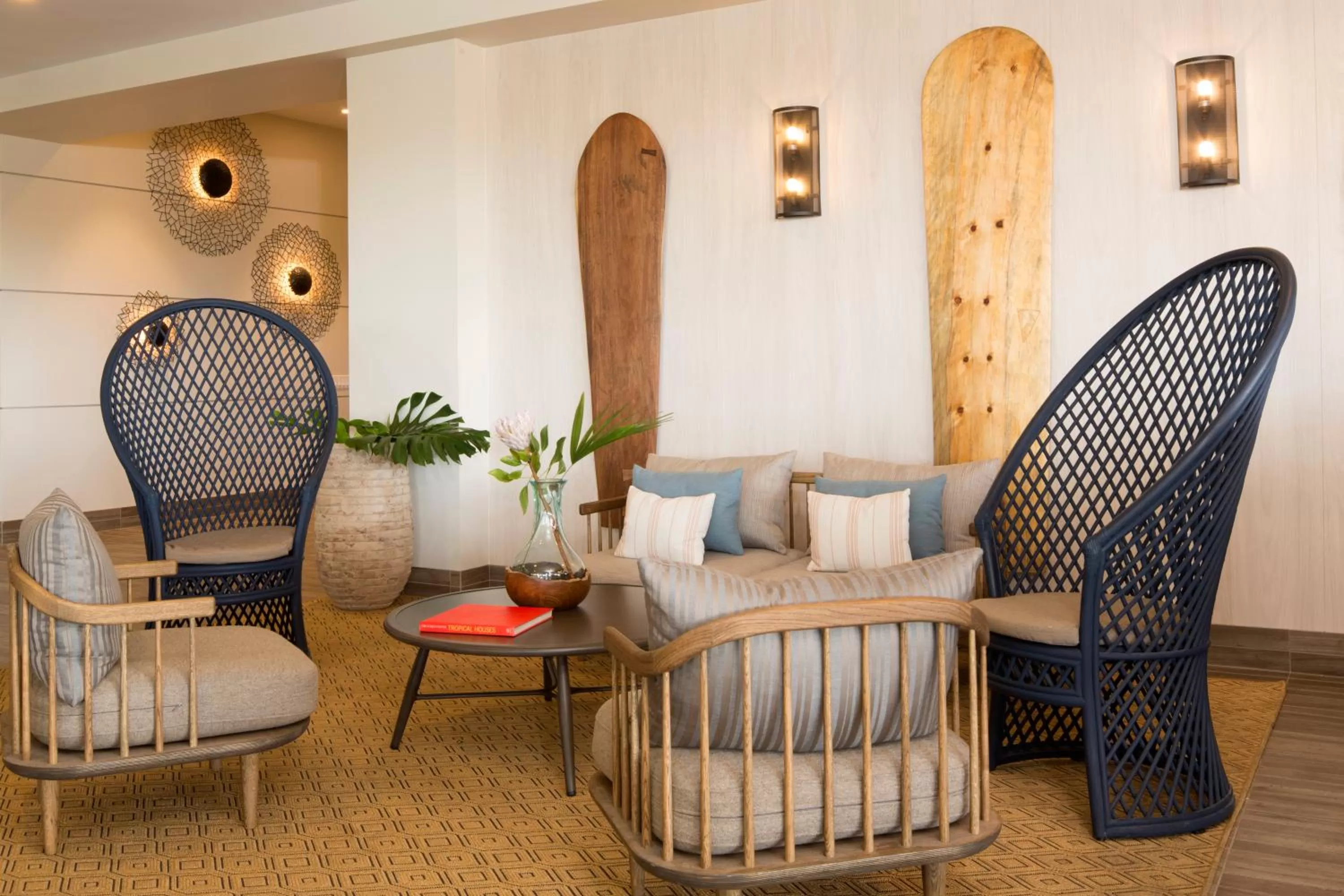 Restaurant/places to eat in Queen Kapiolani Hotel