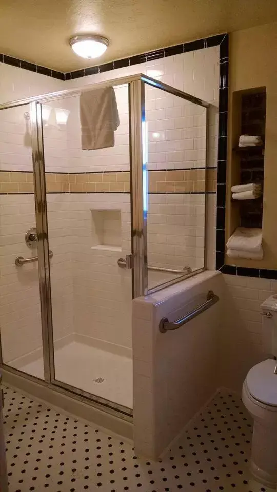 Bathroom in Historic Cary House Hotel