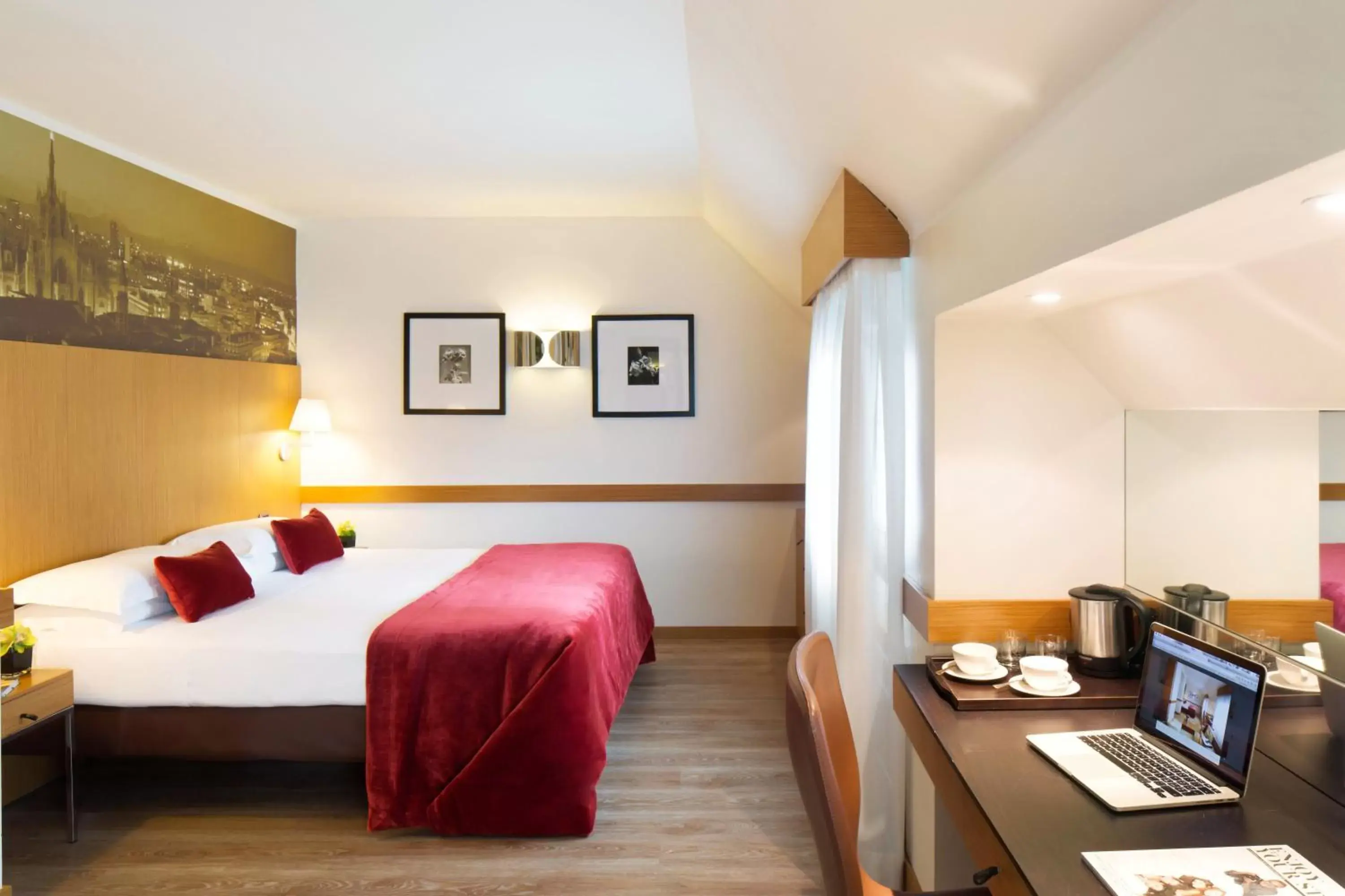 Bedroom in Starhotels Tourist