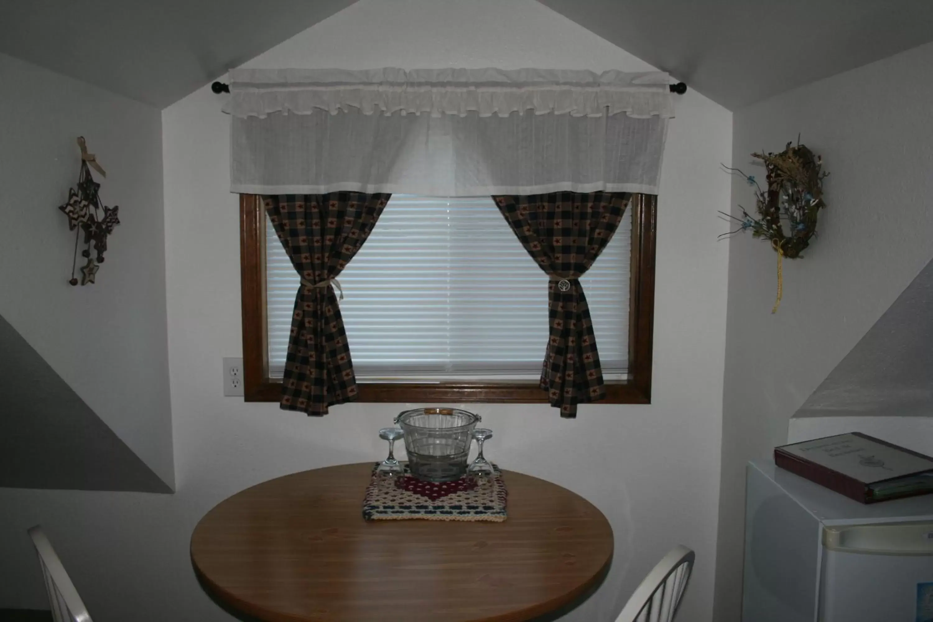 Seating area, Dining Area in Dreamcatcher Bed and Breakfast