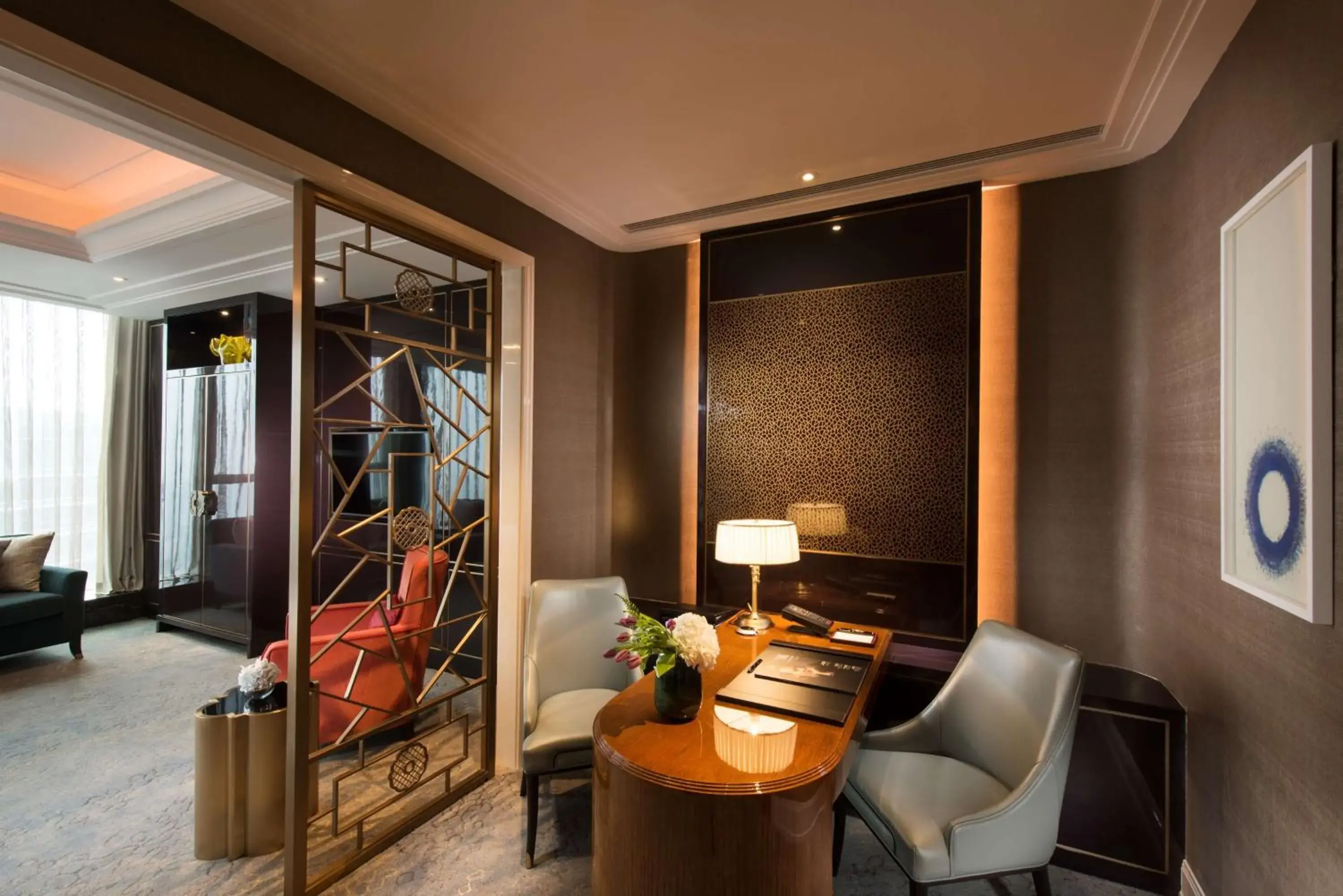 Bedroom, Seating Area in Waldorf Astoria Chengdu