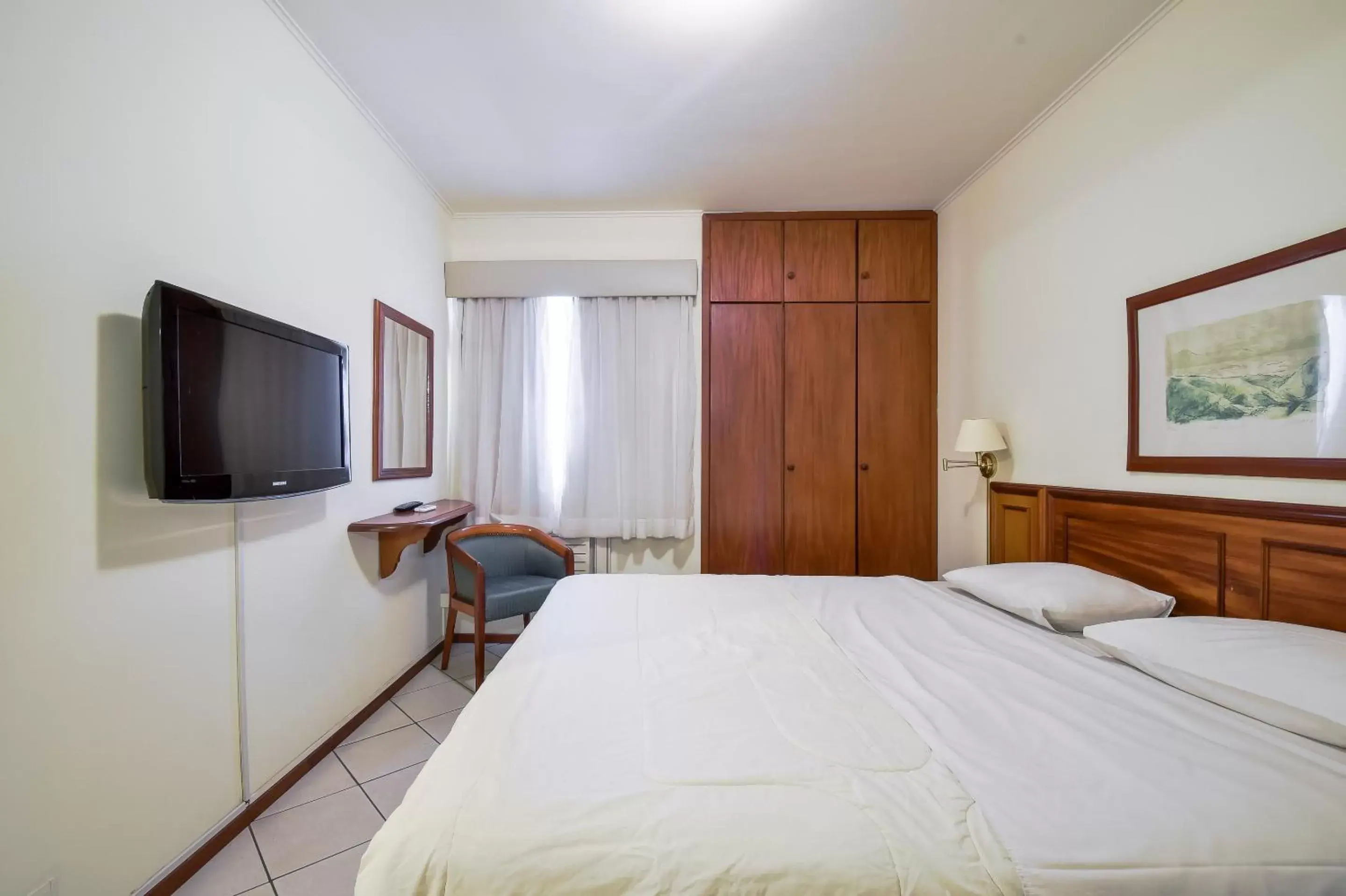 Photo of the whole room, Bed in Capital O Park Tower, Campinas