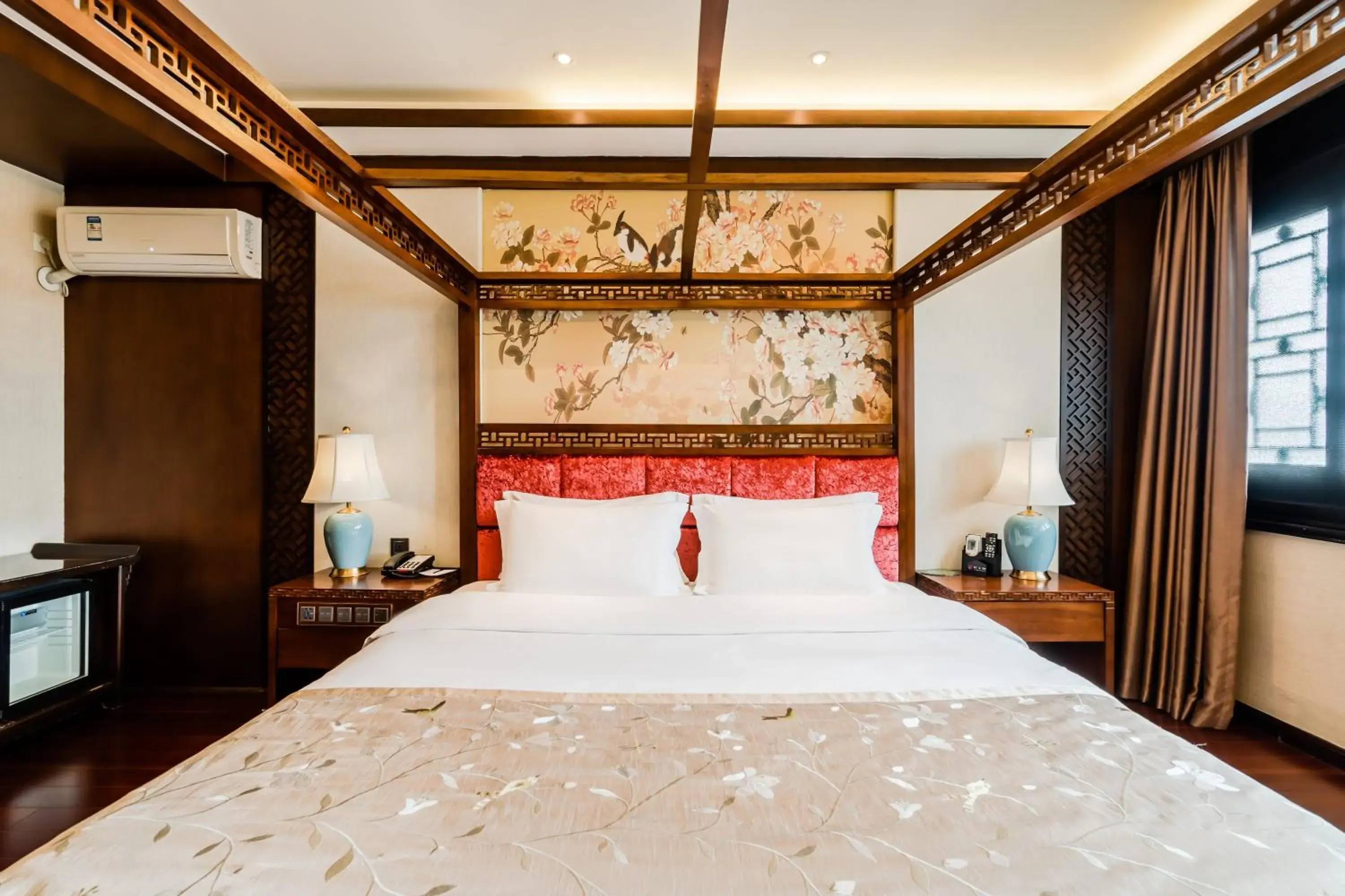 Bed in Buddhazen Hotel