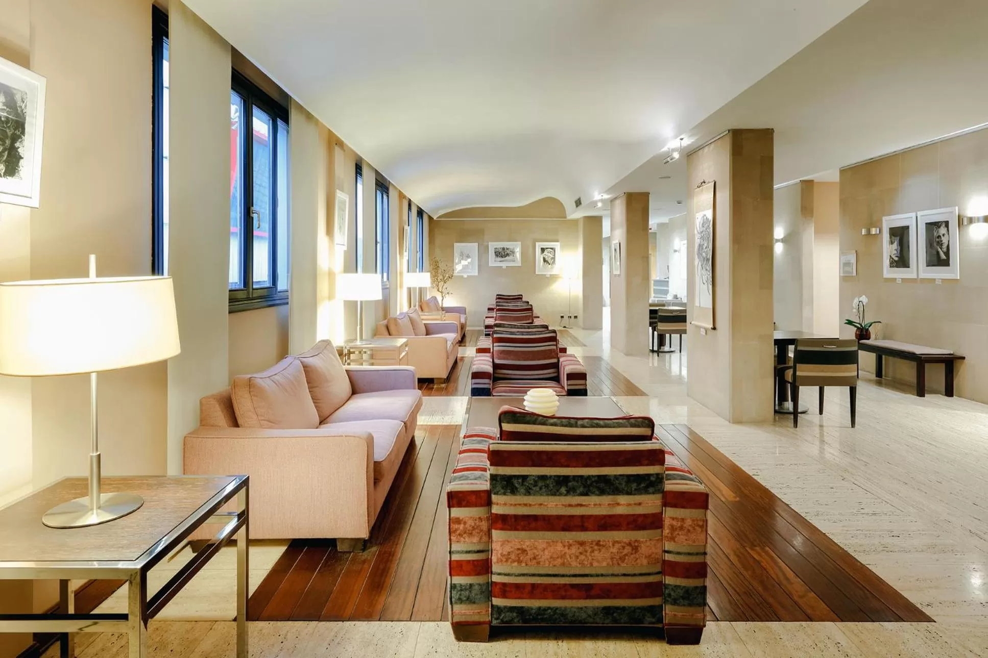 Lobby or reception in Abba Euskalduna Hotel