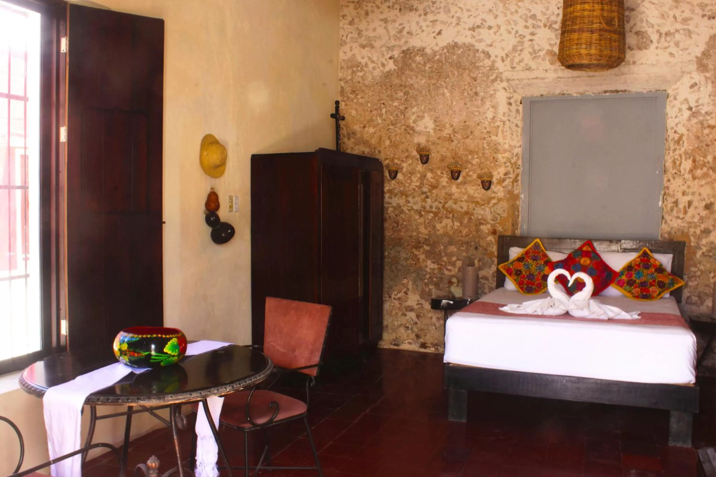 Bed in Casa Aluxes Hotel