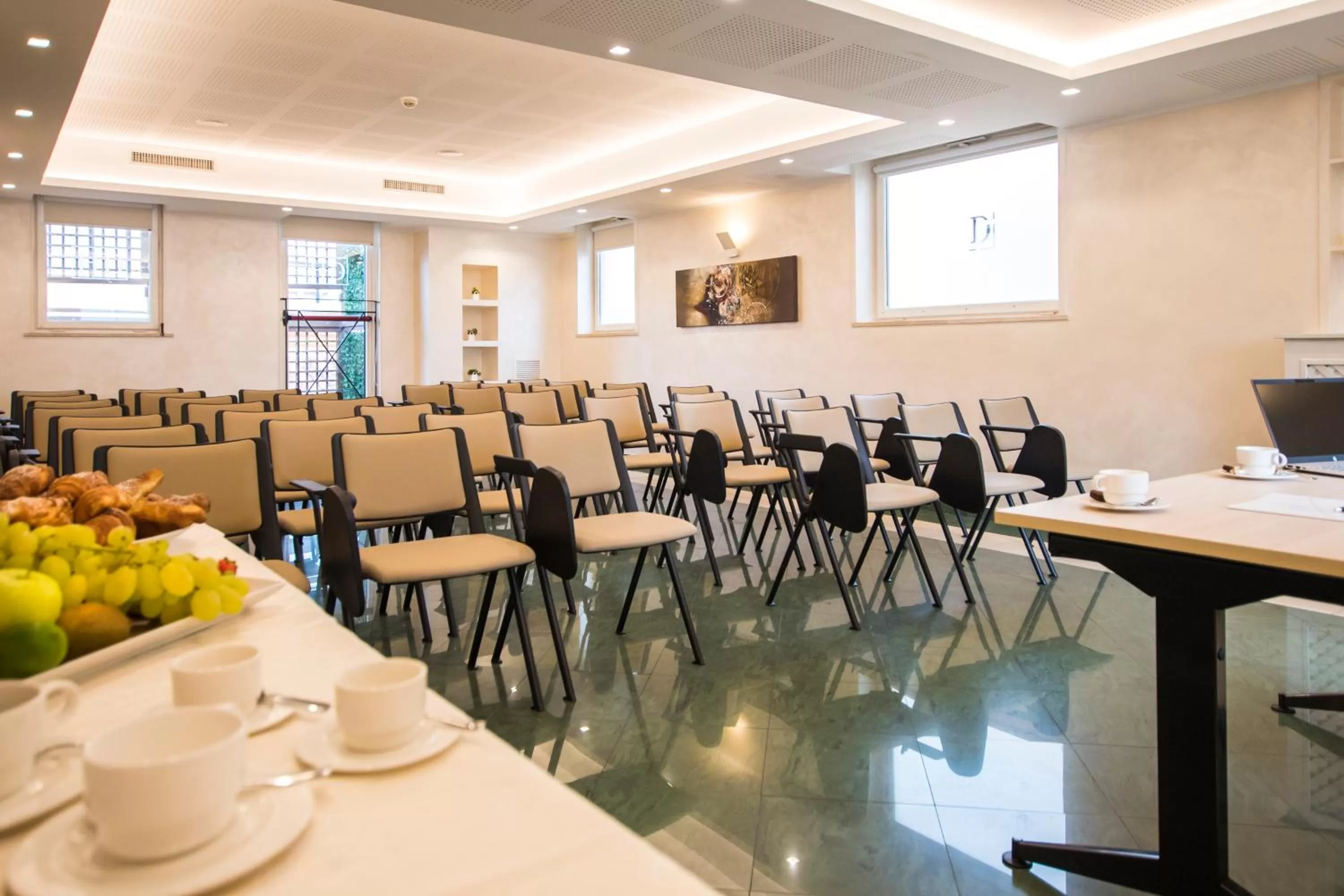 Meeting/conference room in Hotel Diana Roof Garden