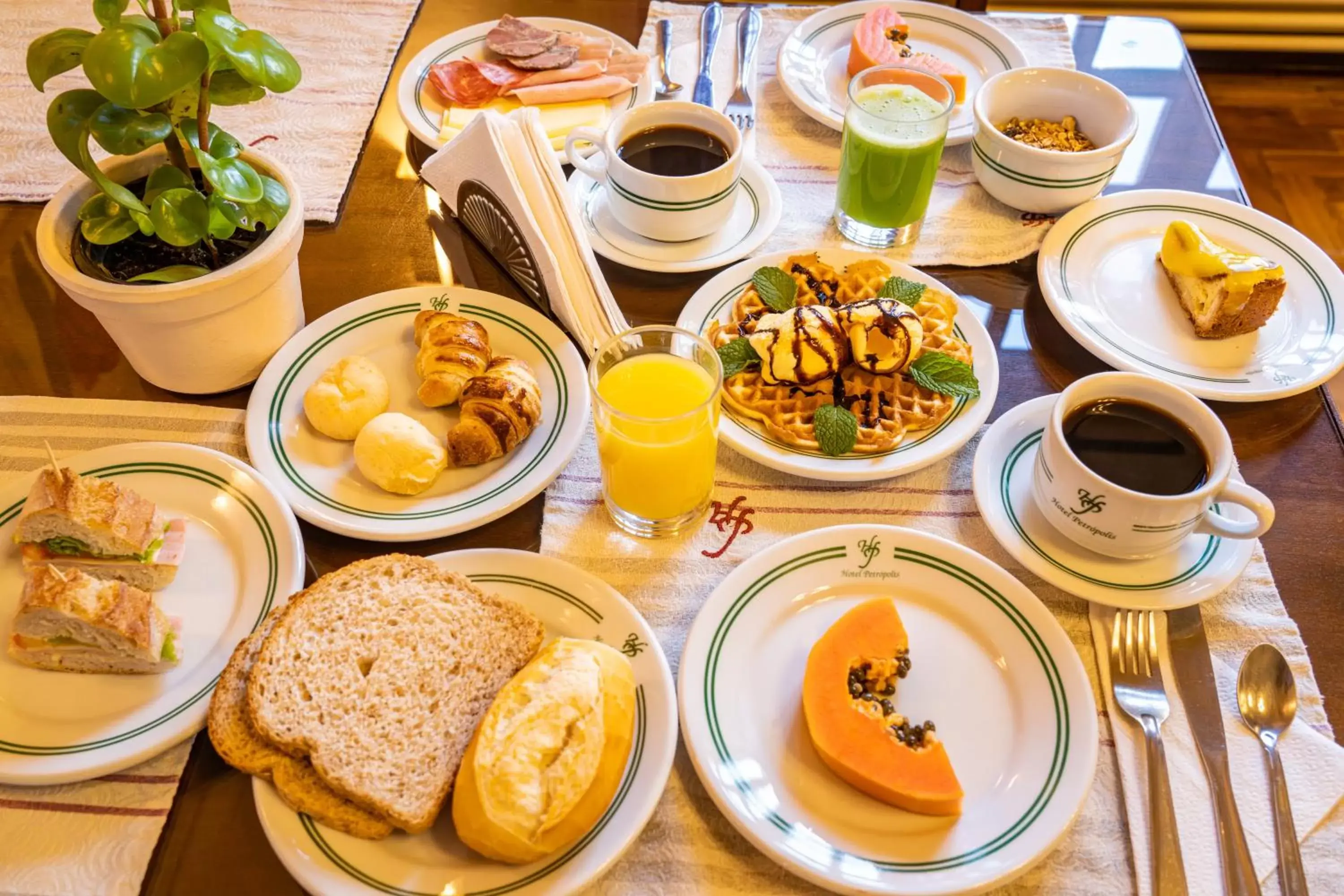 Breakfast in Hotel Petrópolis