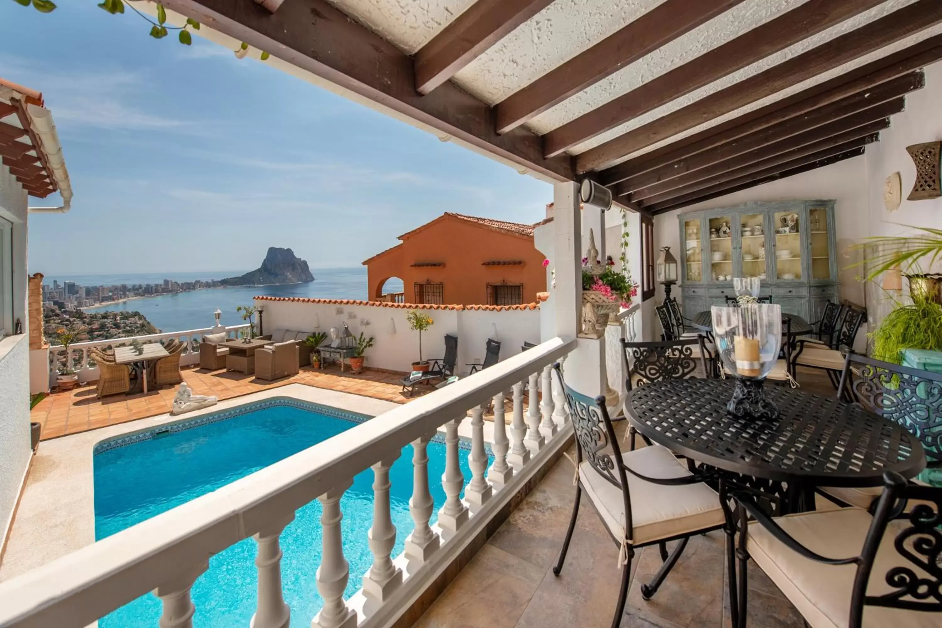 Balcony/Terrace, Pool View in Villa Vista Calpe