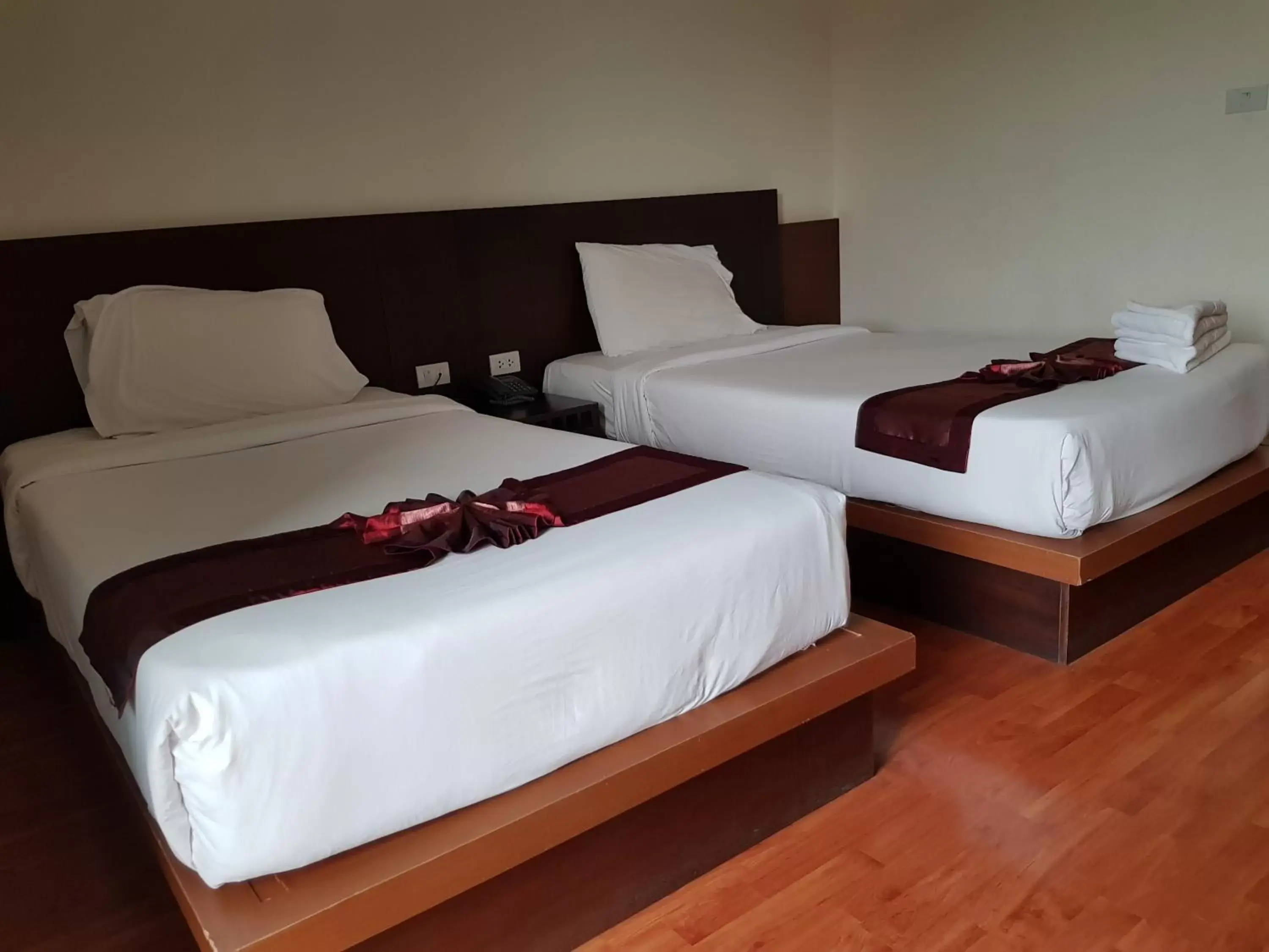 Bed in Pangviman Place Resotel SHA Plus