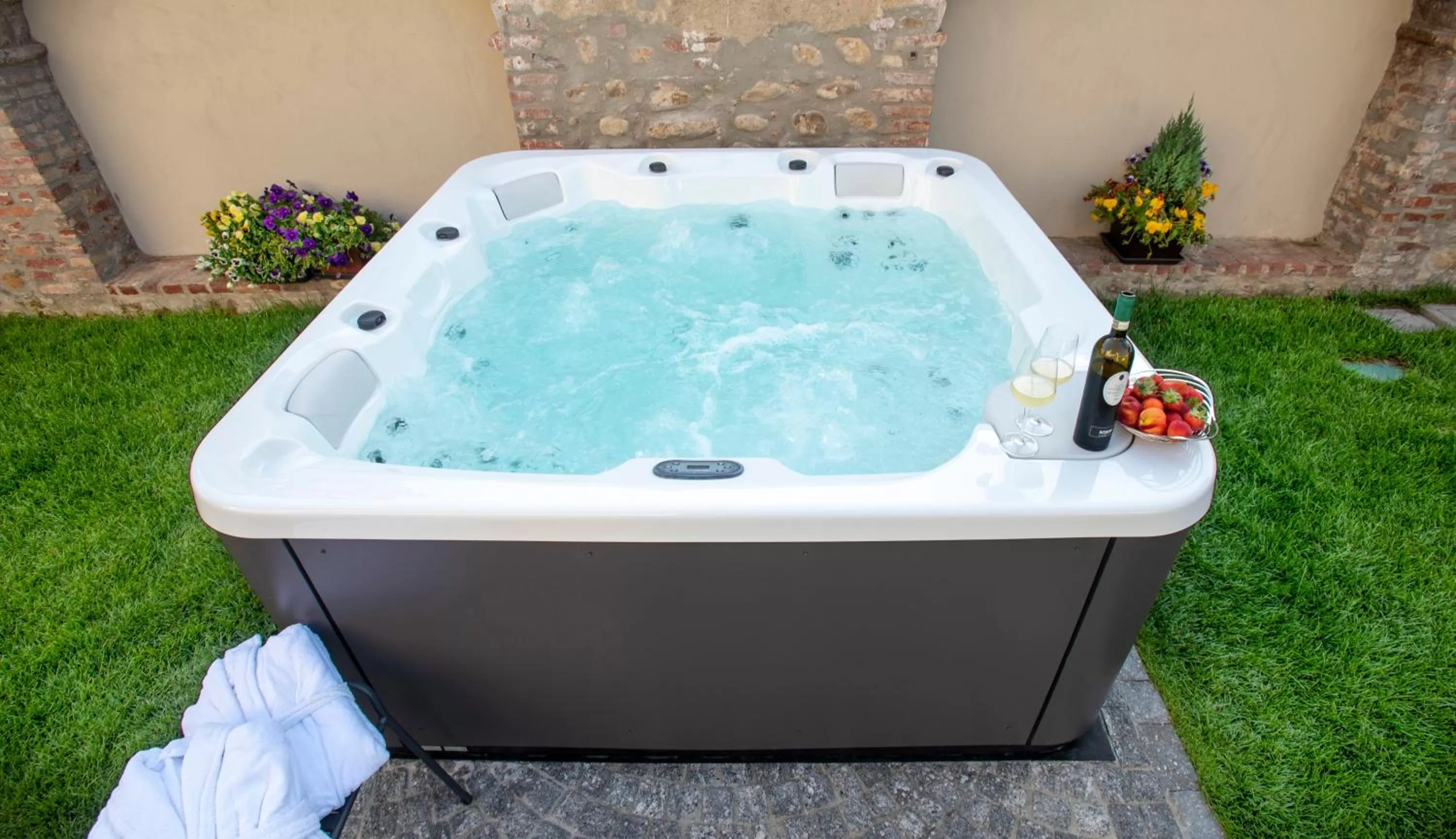 Garden in VILLA BERNASCONI