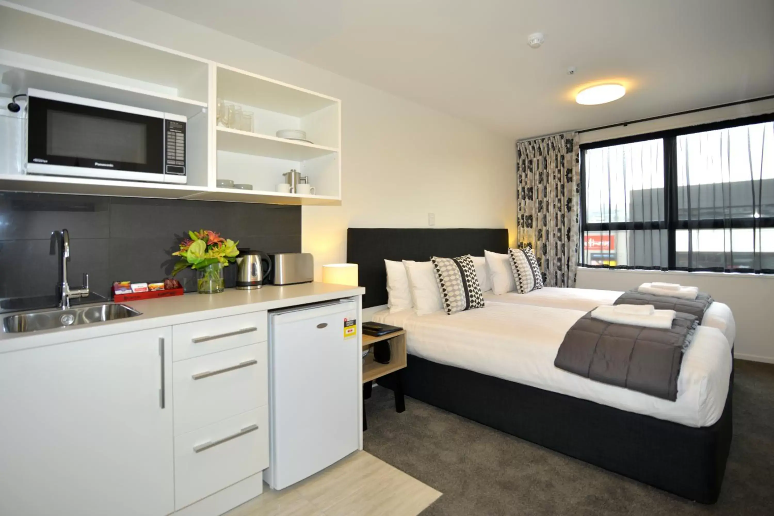 Bedroom in Southwark Hotel & Apartments