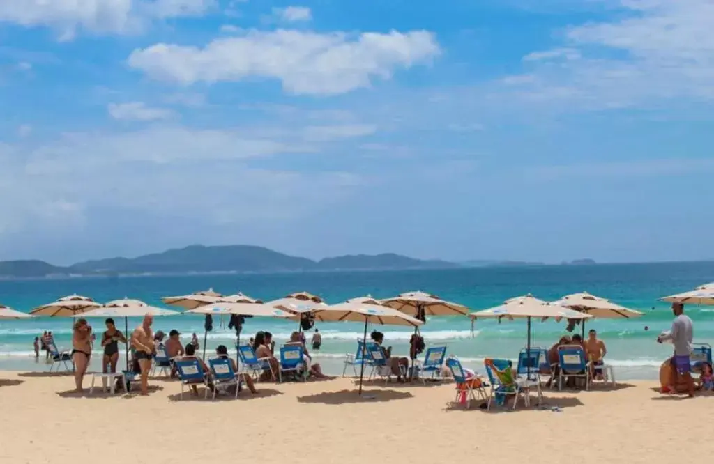 Beach in Paradiso Peró Praia Hotel